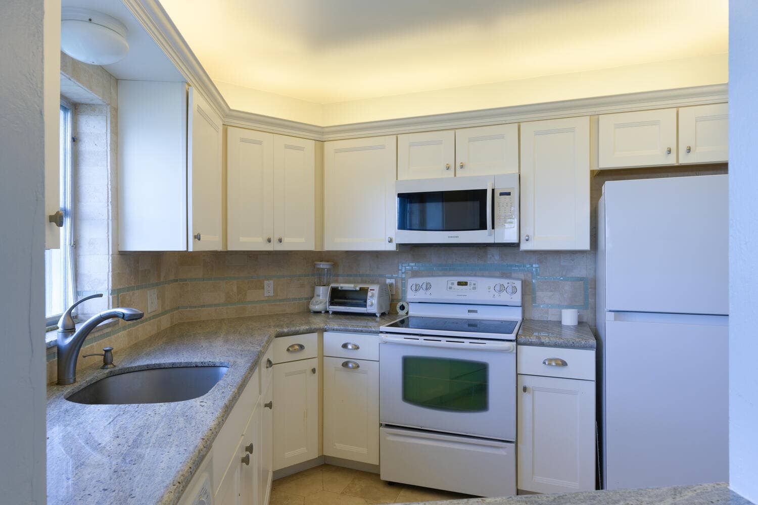 28 Yacht Club Drive, #109, North Palm Beach, North Palm Beach, FL 33408 KITCHEN