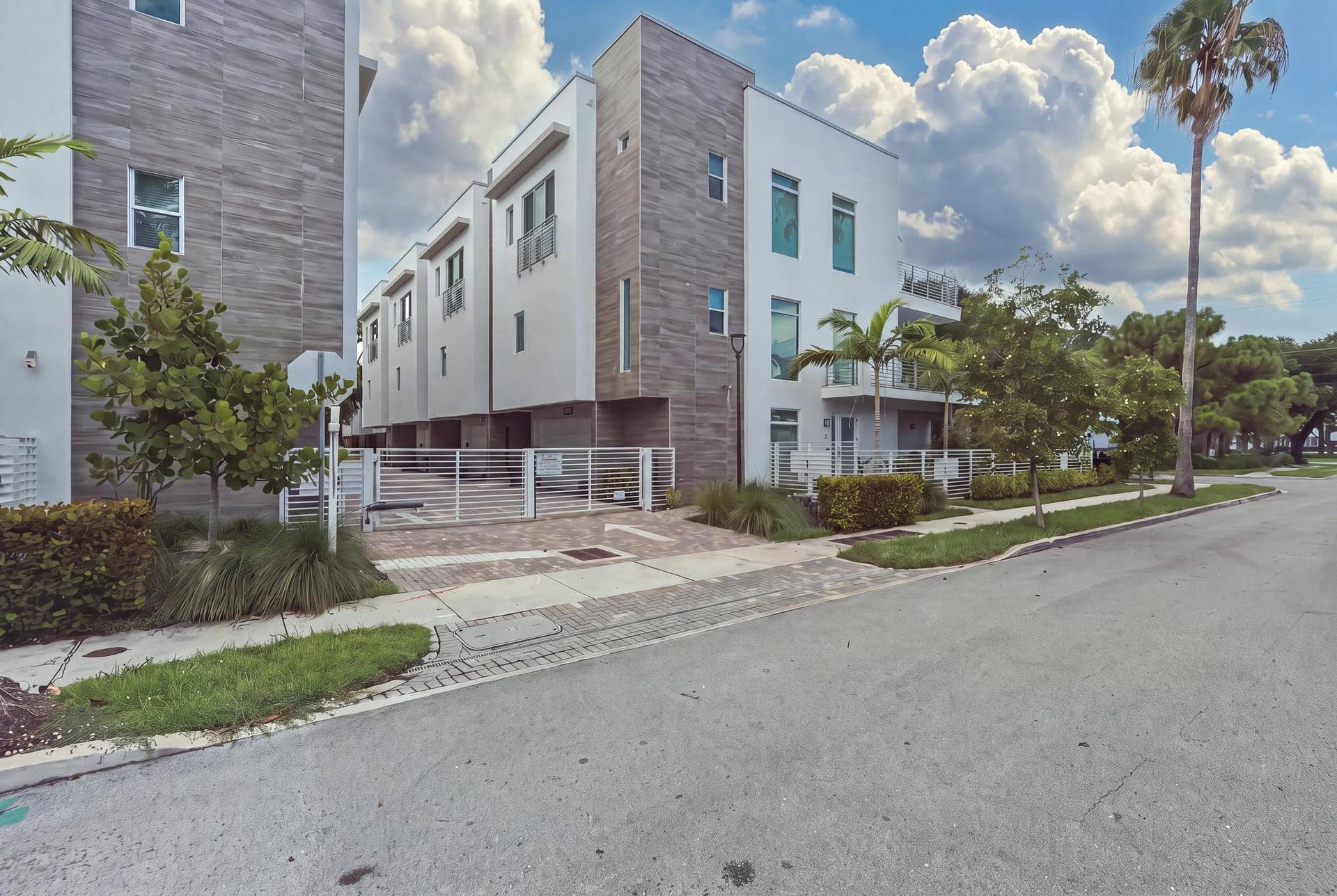 Gated Subdivision