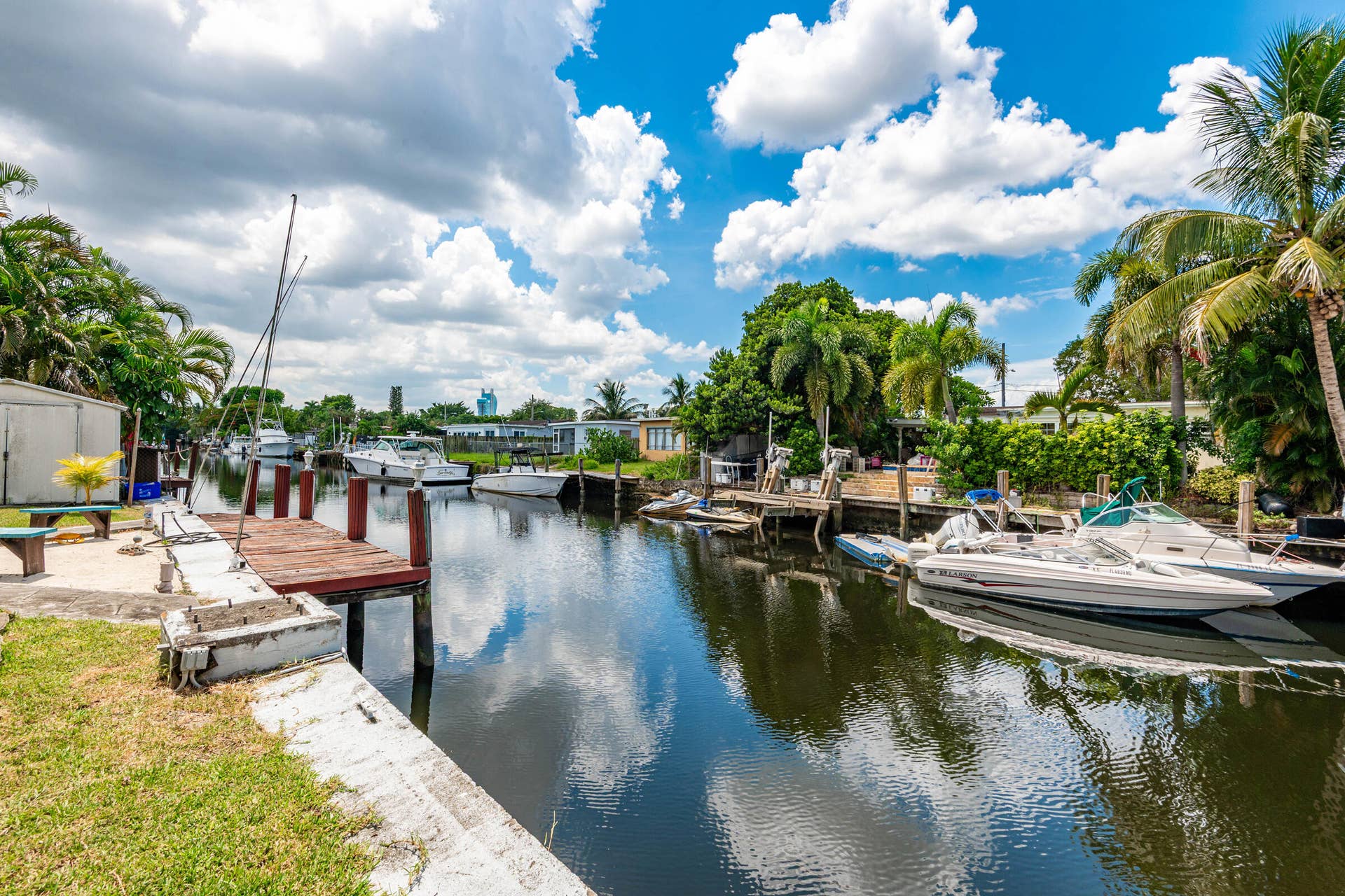 4521 SW 42ND Terrace, Dania Beach, FL 33314 0-25