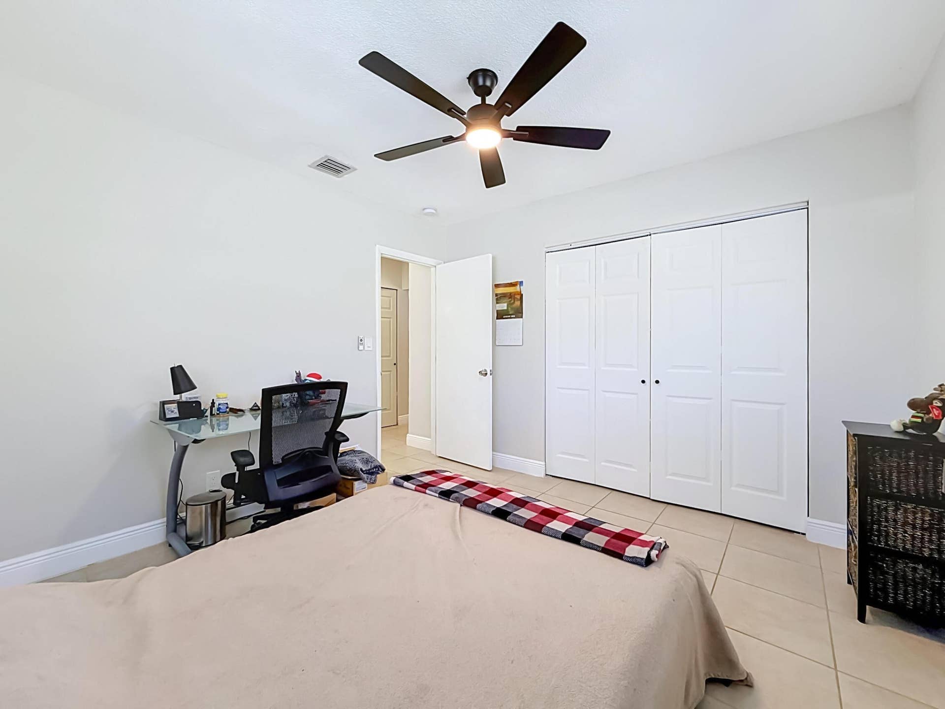 3801 NE 4th Avenue, Pompano Beach, FL 33064 17_beyc6a9564f014e18