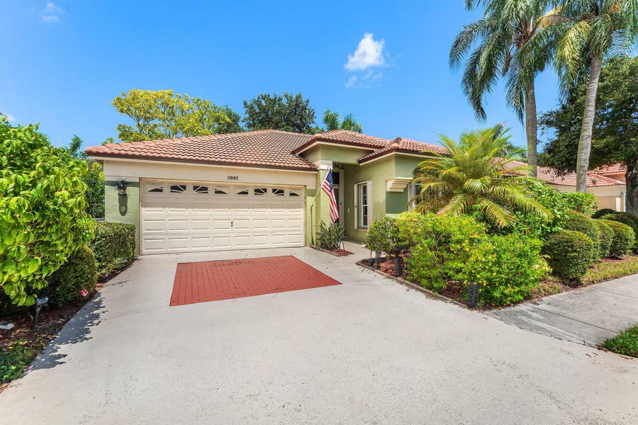 Property photo for 3007 Casa Rio Court, Palm Beach Gardens, FL
