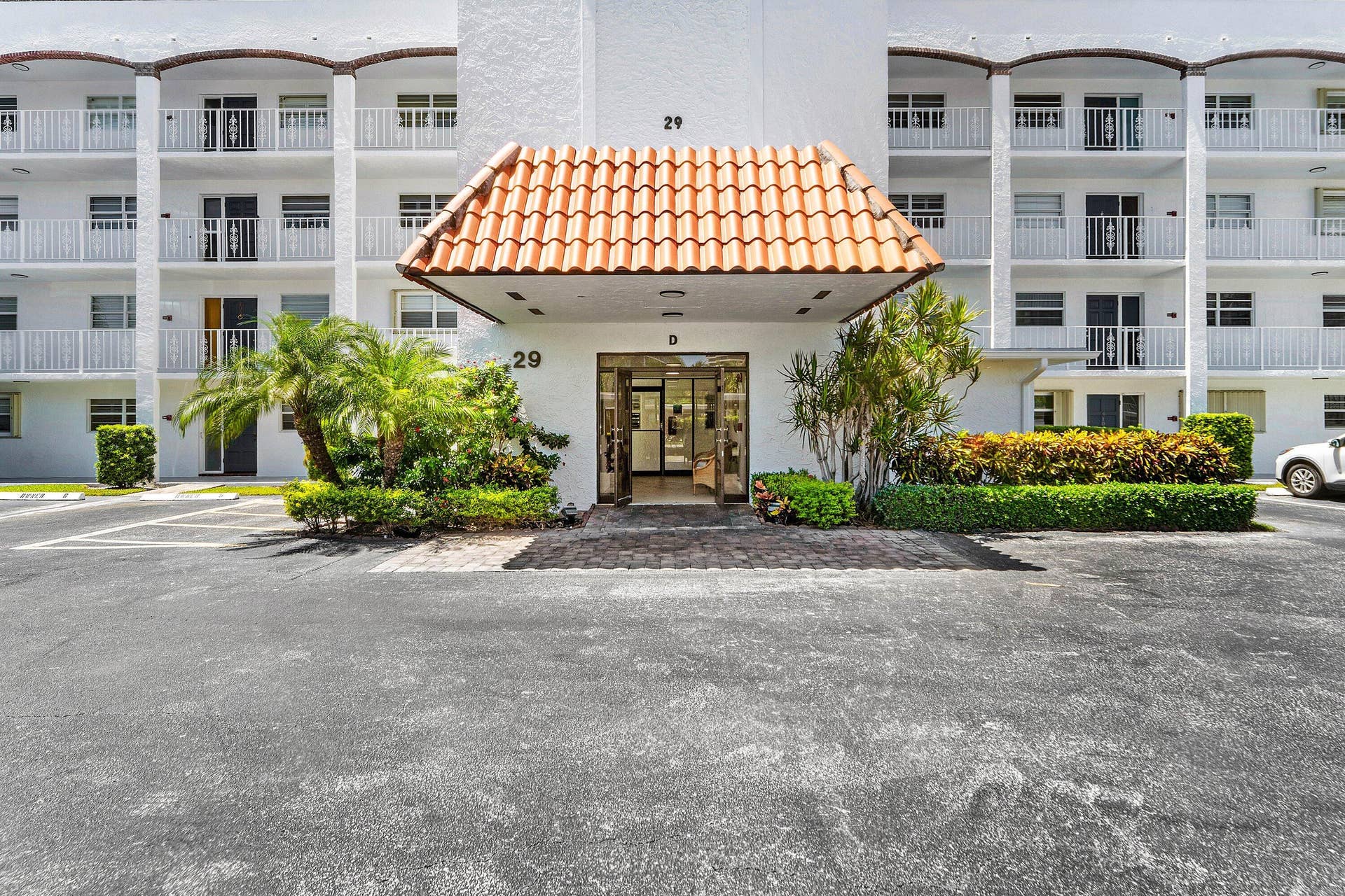 29 Yacht Club Drive, #304, North Palm Beach, FL 33408 002-29YachtClubDrive-304-NorthPalmBeach-