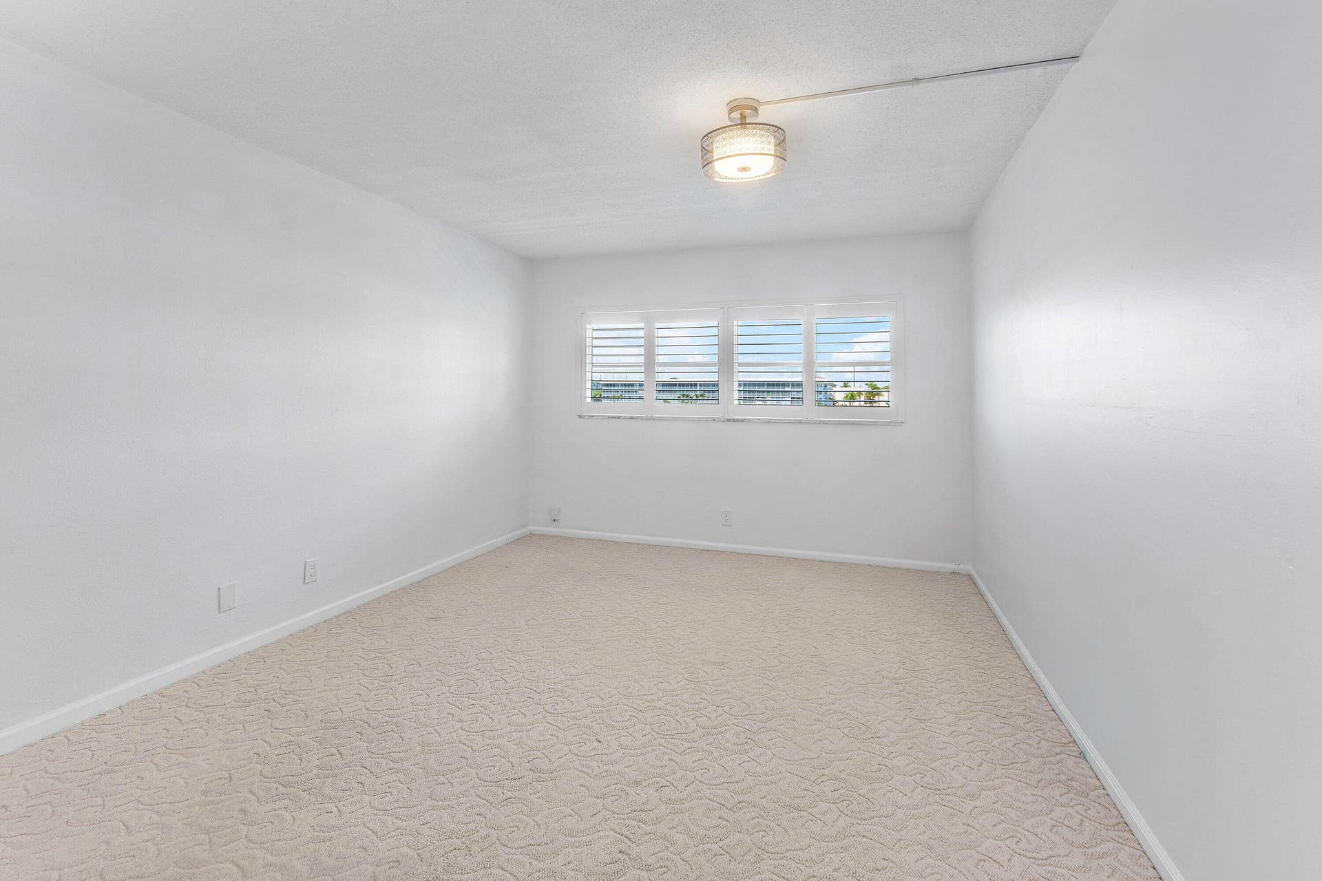 29 Yacht Club Drive, #304, North Palm Beach, FL 33408 017-29YachtClubDrive-304-NorthPalmBeach-