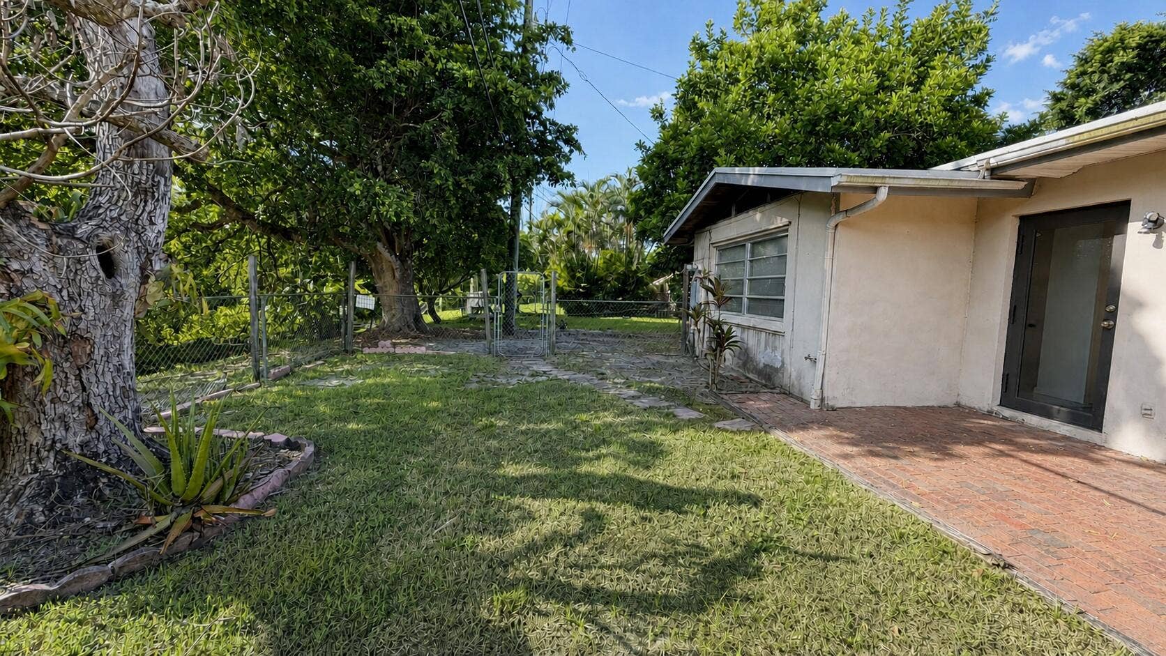 360 NW 65TH Avenue, Plantation, FL 33317 IMG_3924_edited_v2
