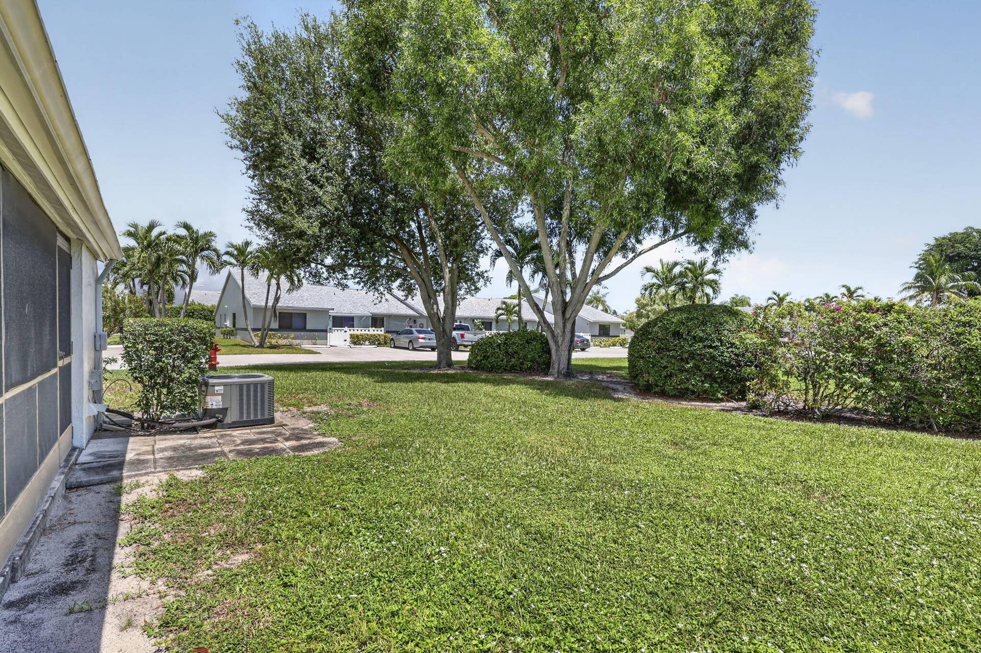 2641 Gately Drive W, #1301, West Palm Beach, FL 33415 41-web-or-mls-040_BS1A6345