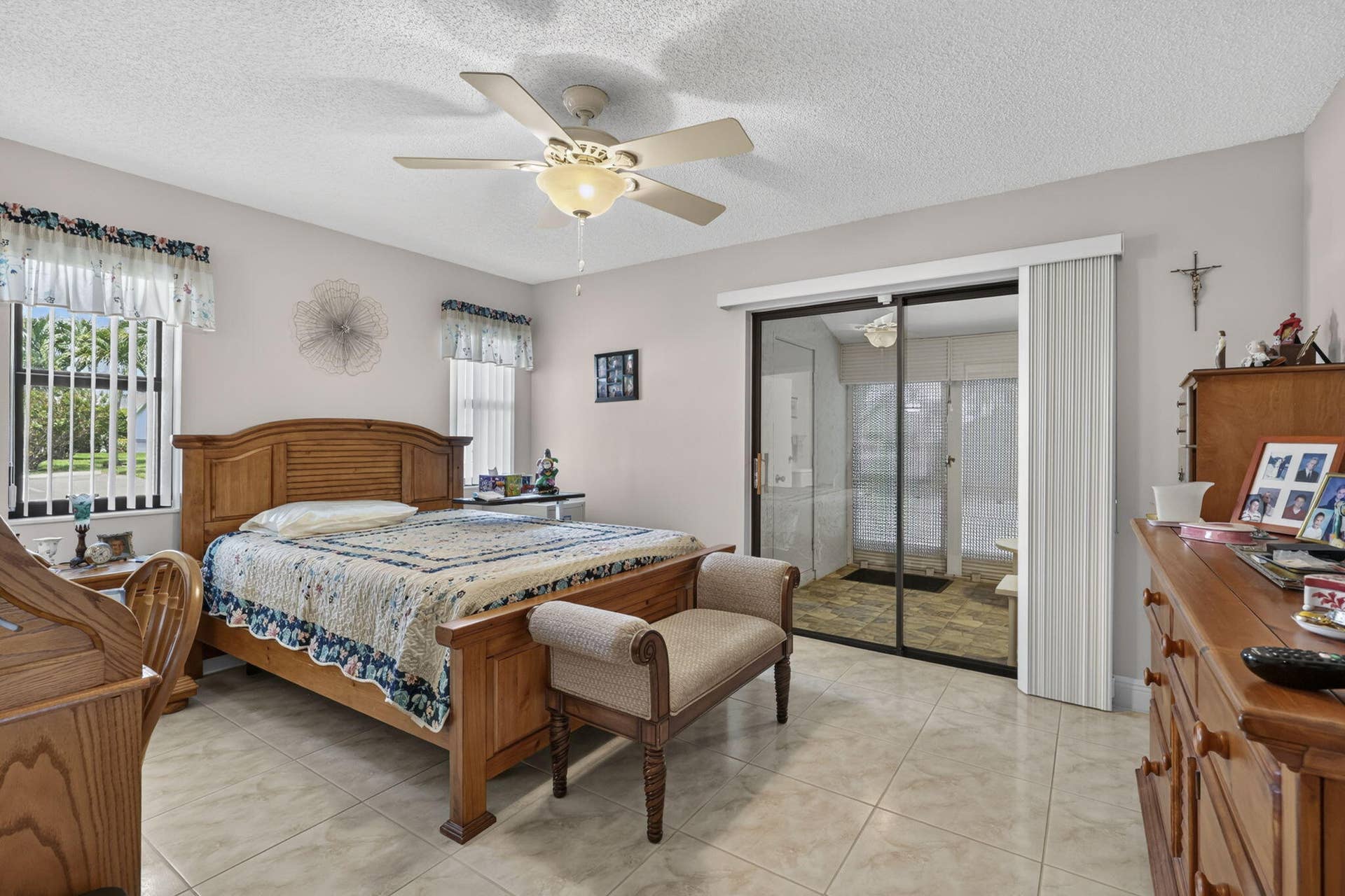 2641 Gately Drive W, #1301, West Palm Beach, FL 33415 24-web-or-mls-024_BS1A6394