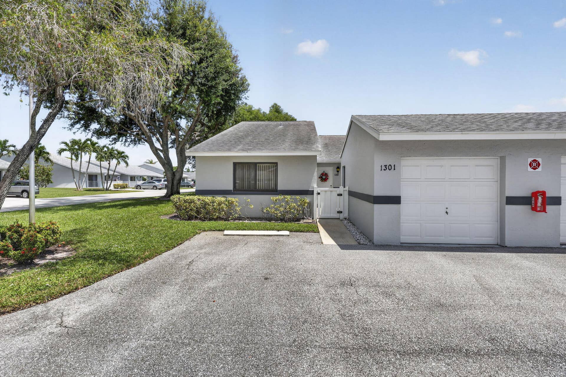 2641 Gately Drive W, #1301, West Palm Beach, FL 33415 2-web-or-mls-002_BS1A6354