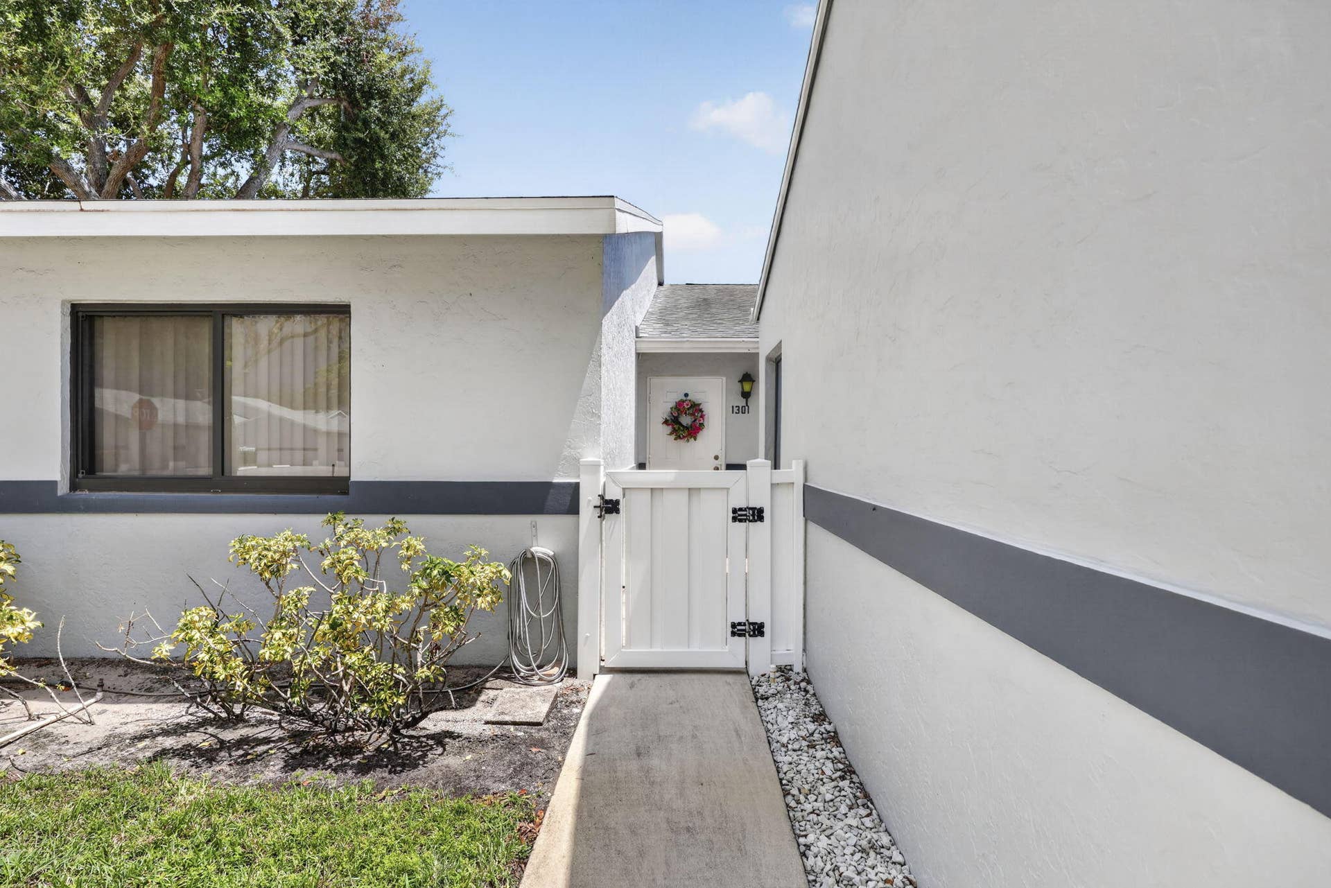 2641 Gately Drive W, #1301, West Palm Beach, FL 33415 4-web-or-mls-007_BS1A6371