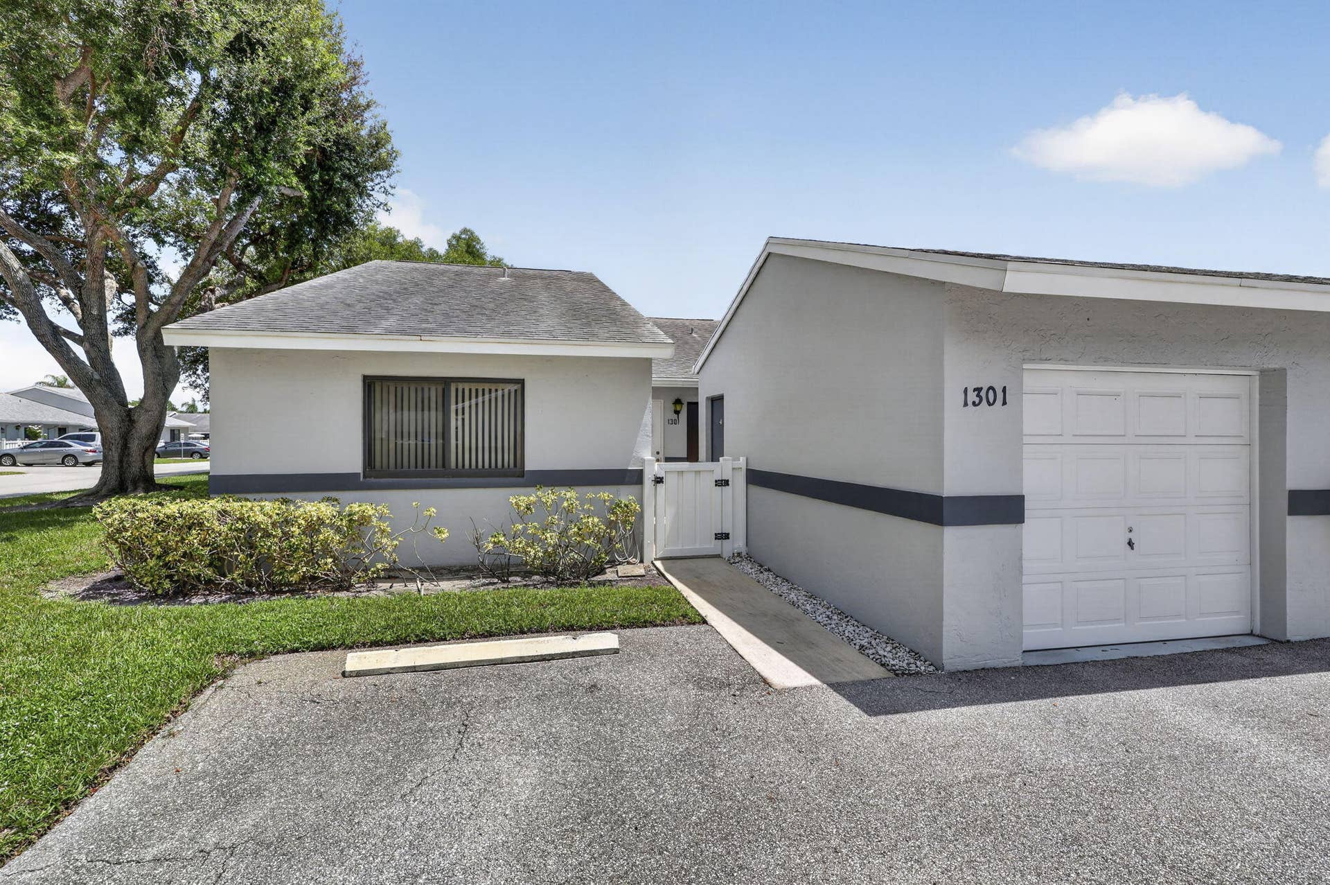 2641 Gately Drive W, #1301, West Palm Beach, FL 33415 3-web-or-mls-003_BS1A6358