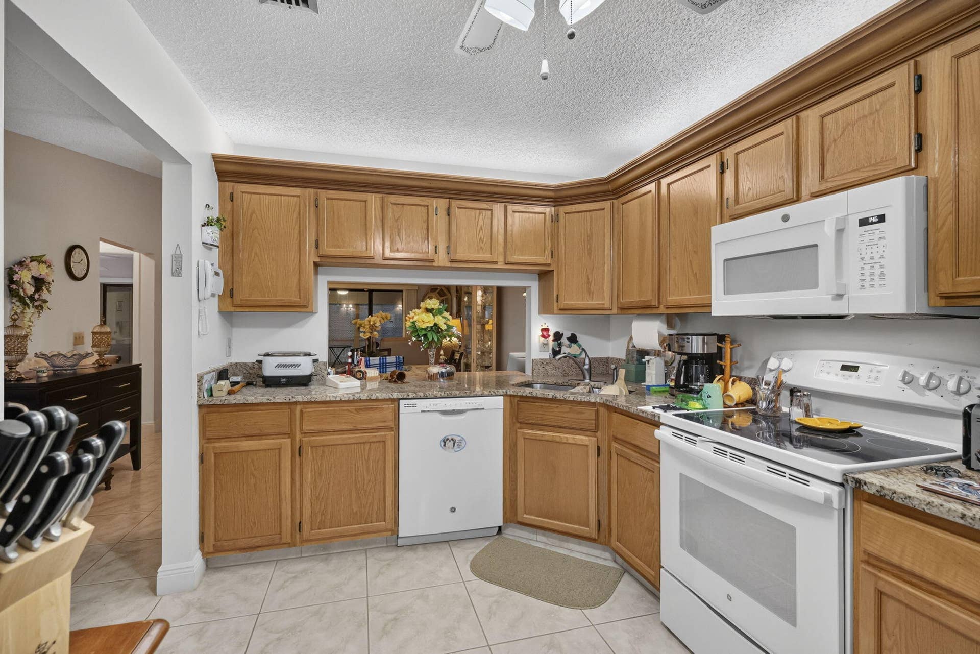 2641 Gately Drive W, #1301, West Palm Beach, FL 33415 21-web-or-mls-021_BS1A6474