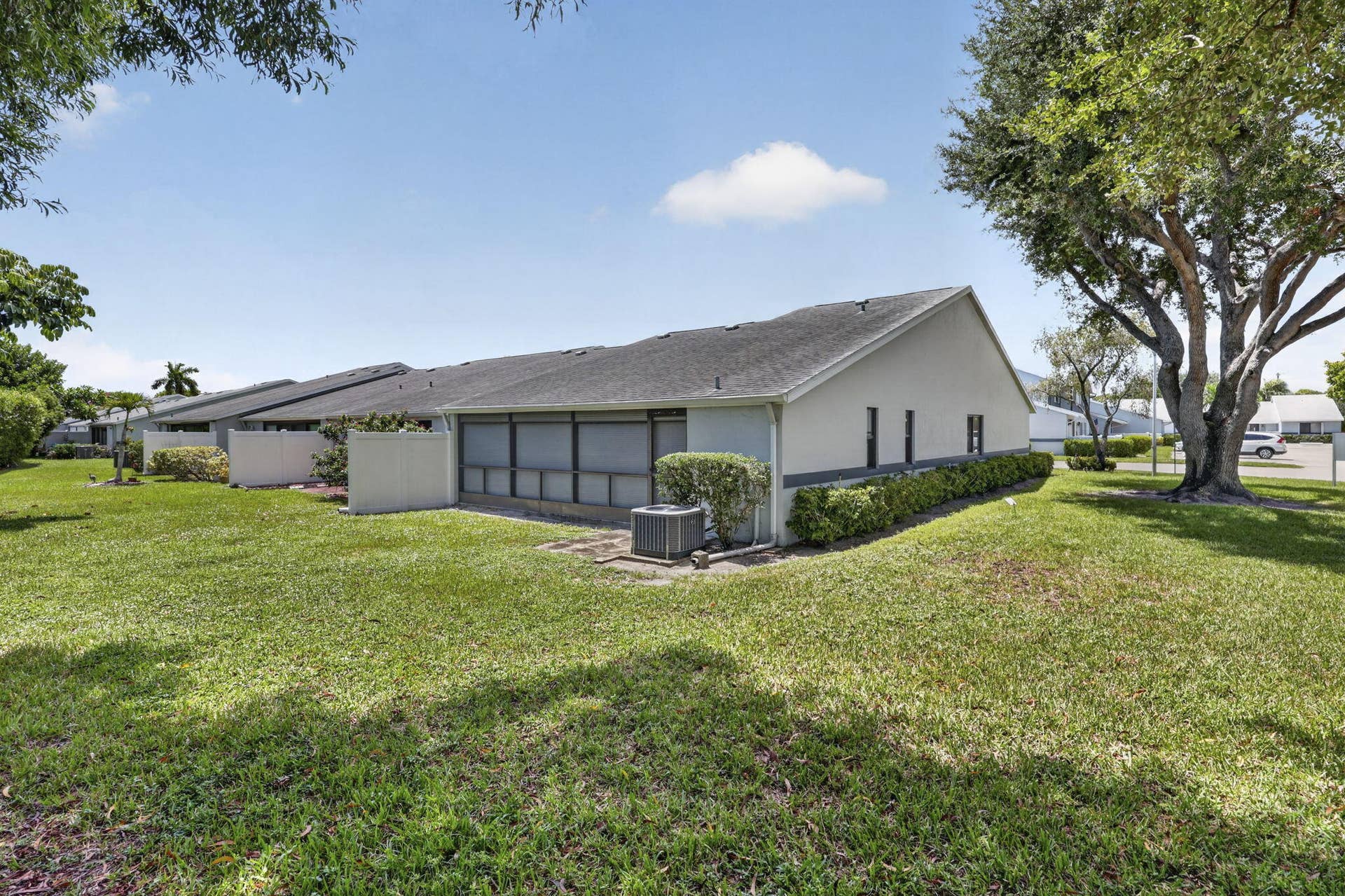 2641 Gately Drive W, #1301, West Palm Beach, FL 33415 37-web-or-mls-036_BS1A6325