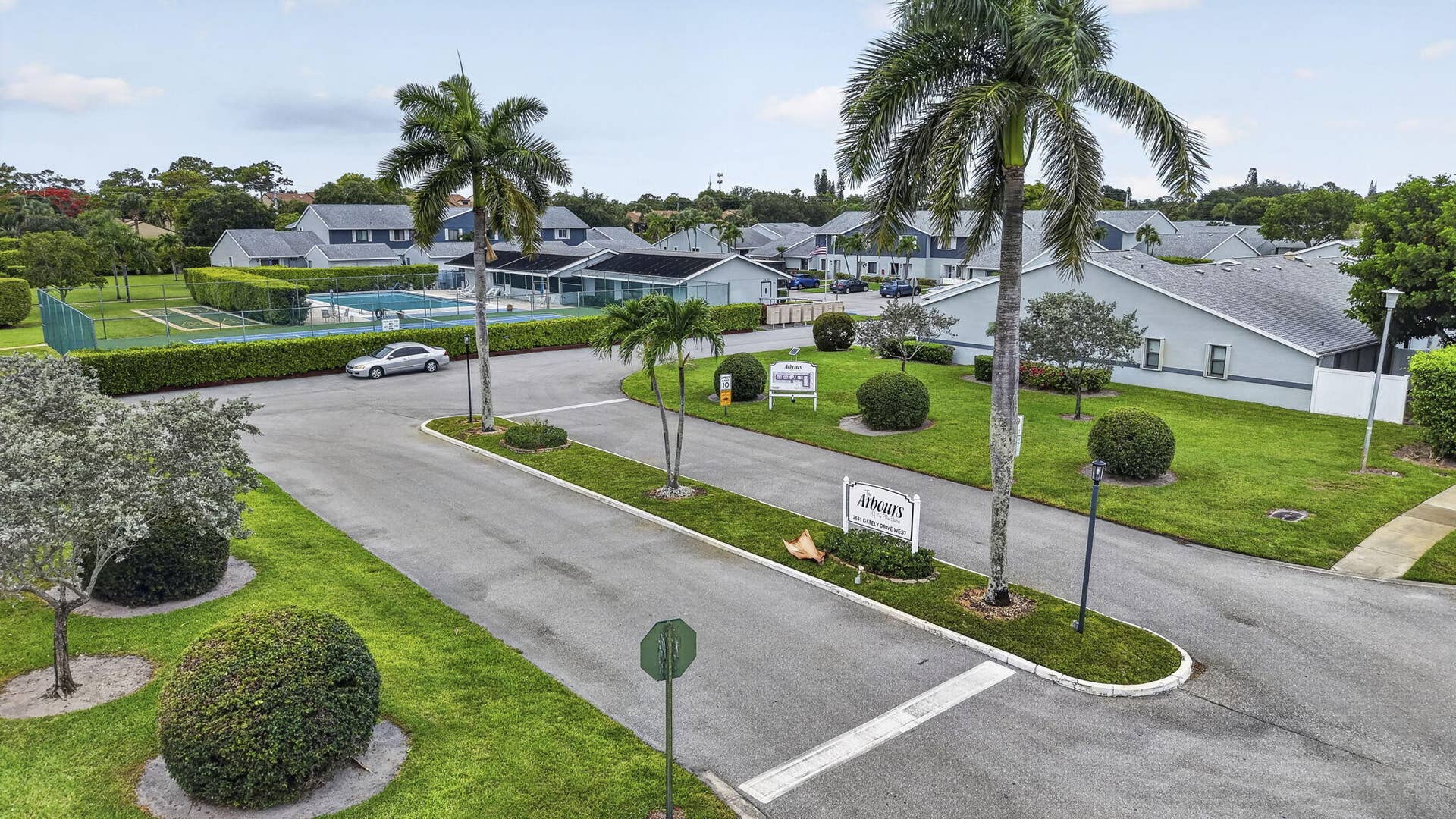 2641 Gately Drive W, #1301, West Palm Beach, FL 33415 49-web-or-mls-DJI_20260609130334_0412_D
