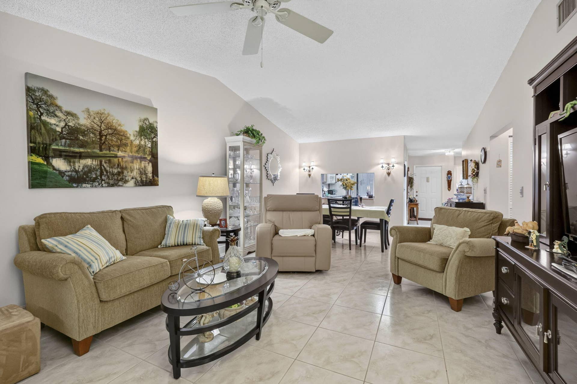 2641 Gately Drive W, #1301, West Palm Beach, FL 33415 18-web-or-mls-018_BS1A6459