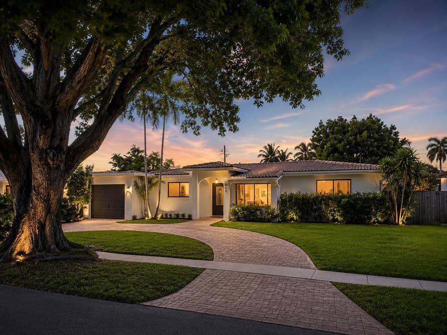 Property photo for 909 SE 14TH Drive, Deerfield Beach, FL
