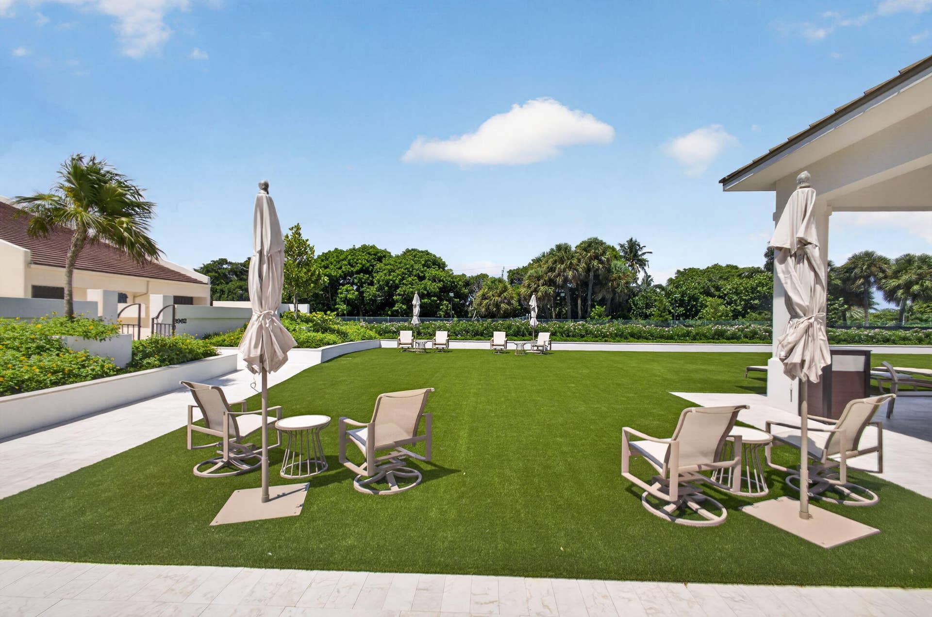 4100 N OCEAN Drive, #1904, Singer Island, FL 33404 Green Area