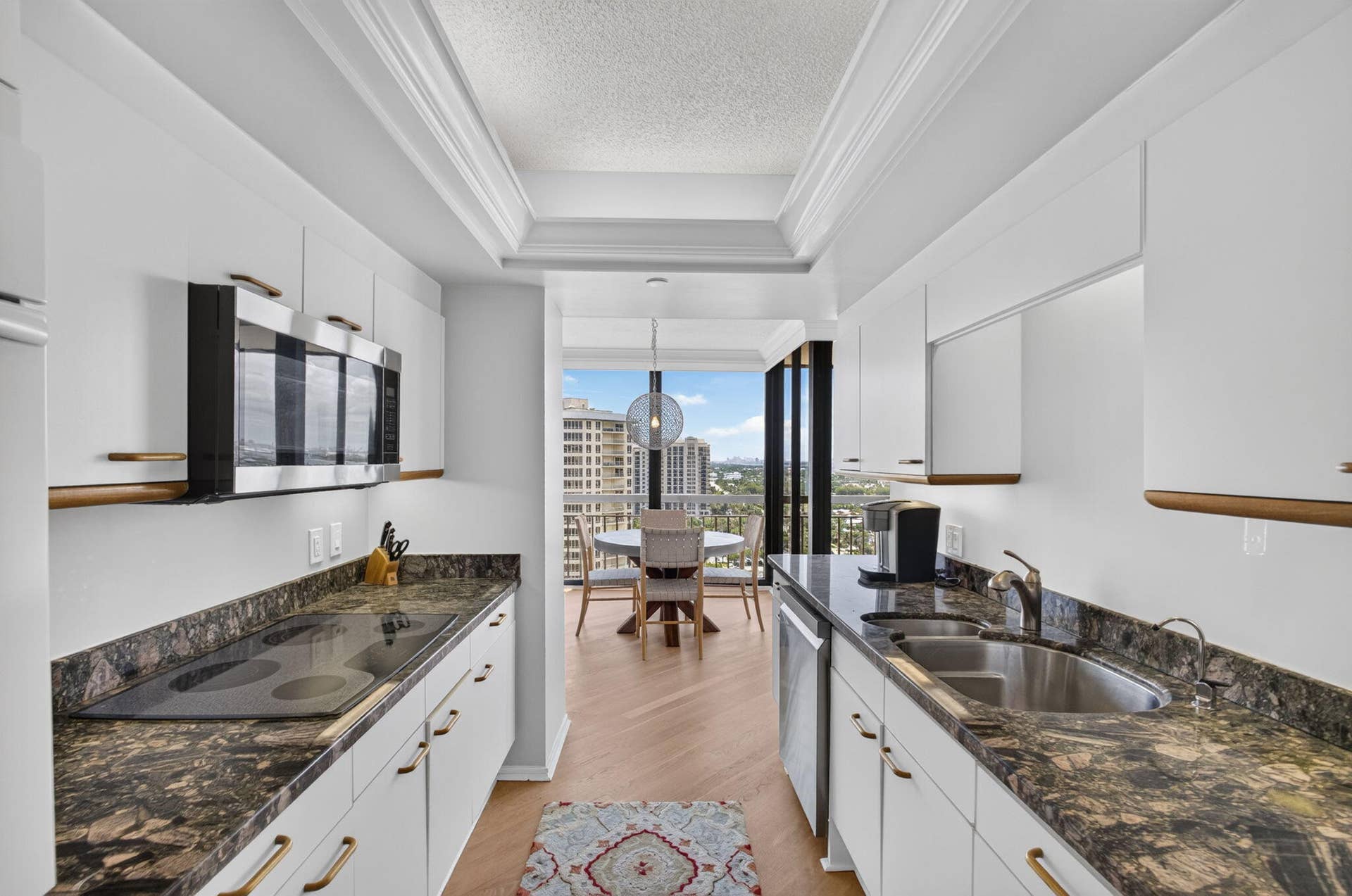 4100 N OCEAN Drive, #1904, Singer Island, FL 33404 Kitchen