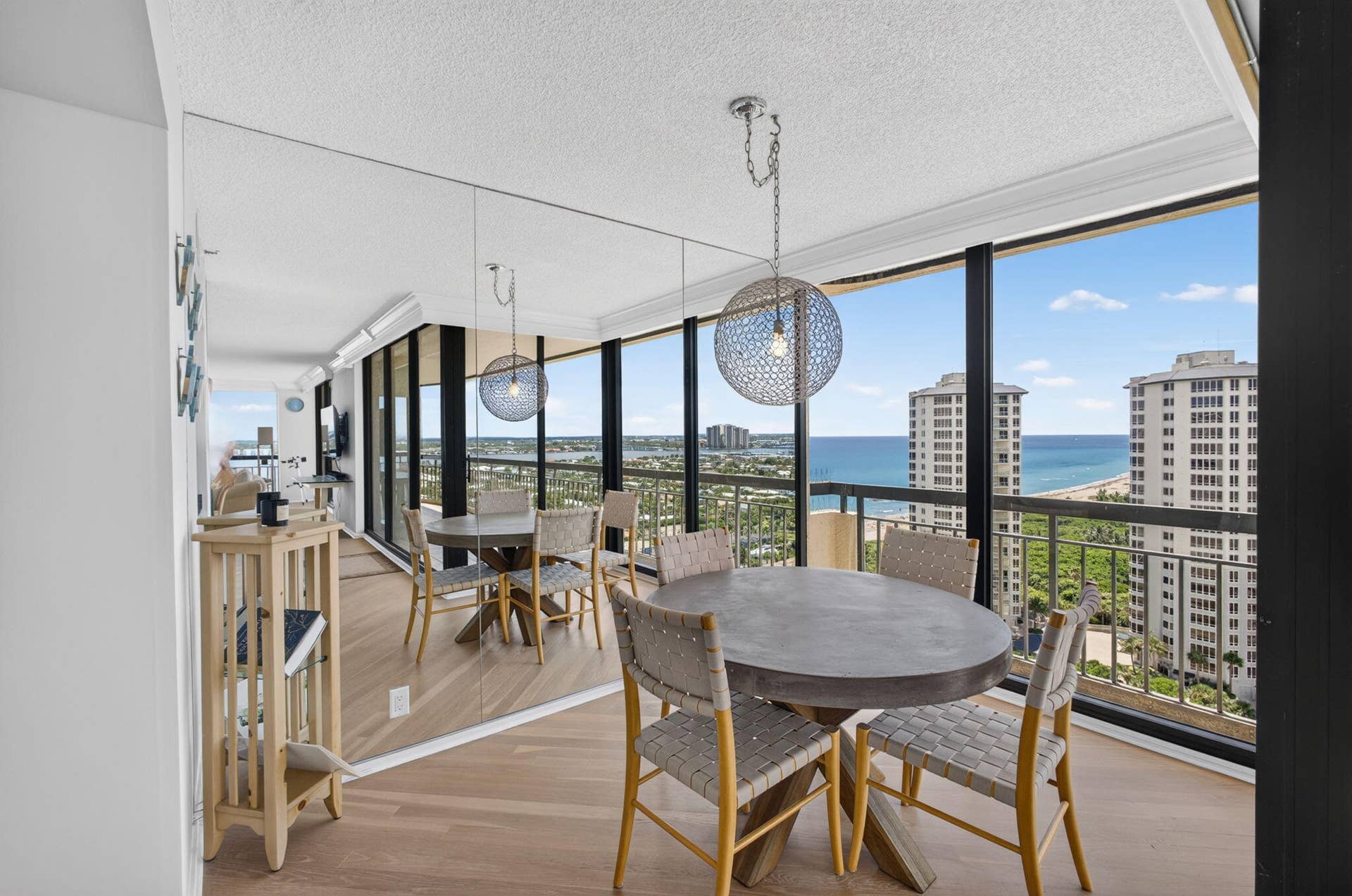 4100 N OCEAN Drive, #1904, Singer Island, FL 33404 BREAKFAST nOOK