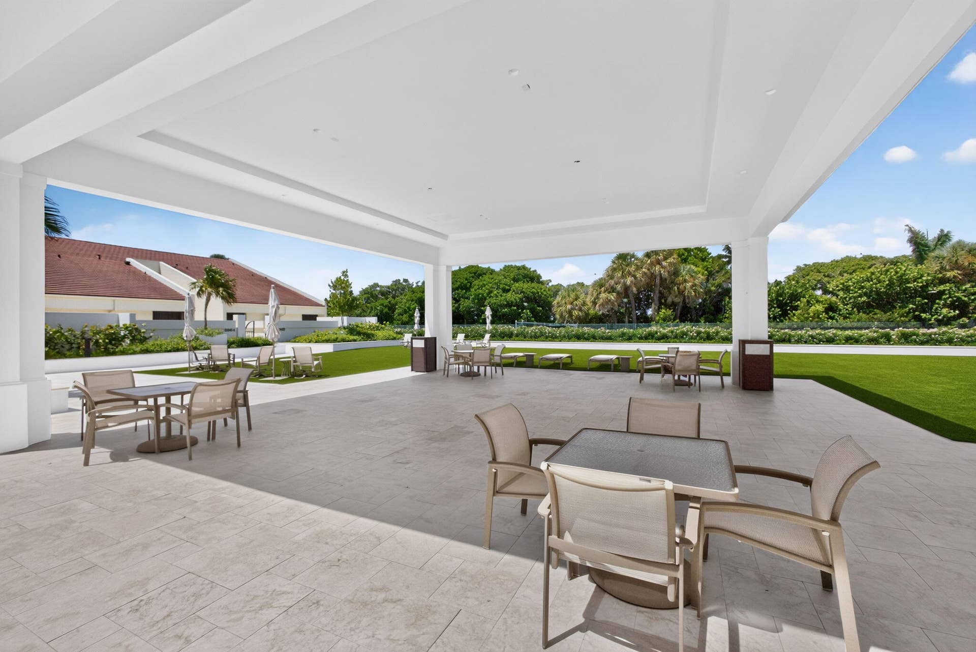 4100 N OCEAN Drive, #1904, Singer Island, FL 33404 Pool Gazebo