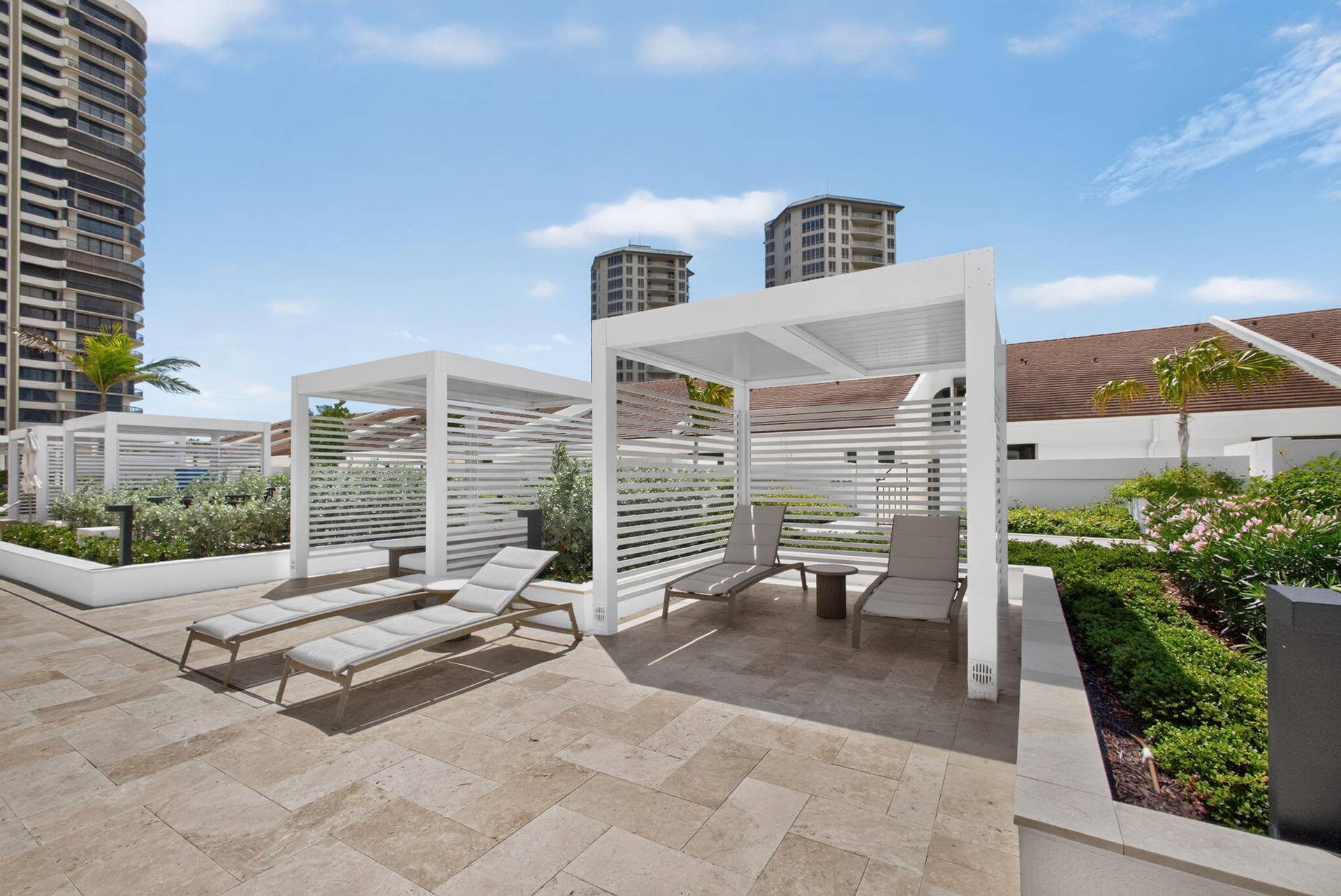 4100 N OCEAN Drive, #1904, Singer Island, FL 33404 Pool Cabanas