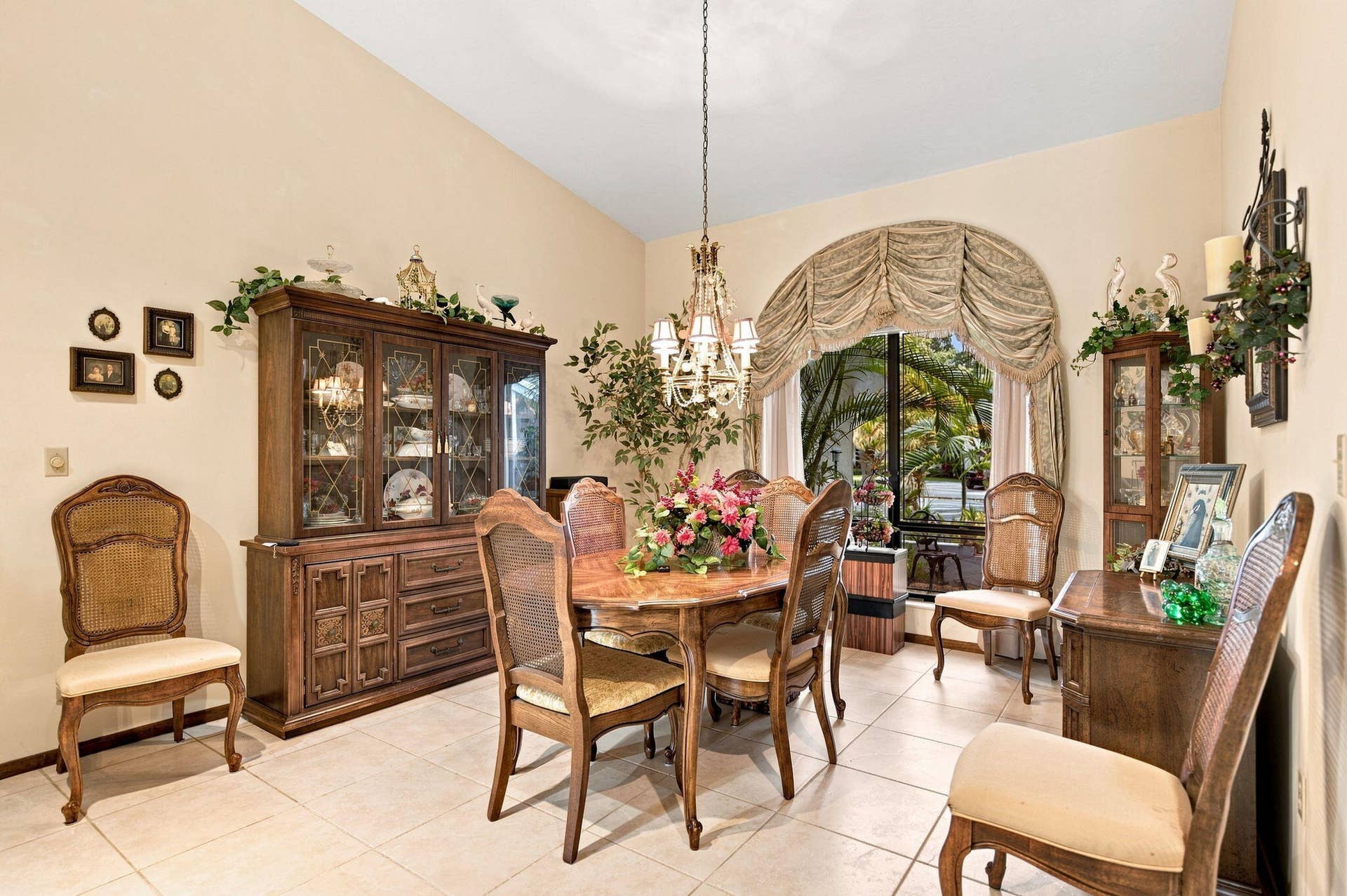 16-web-or-mls-11613-sunfish-way