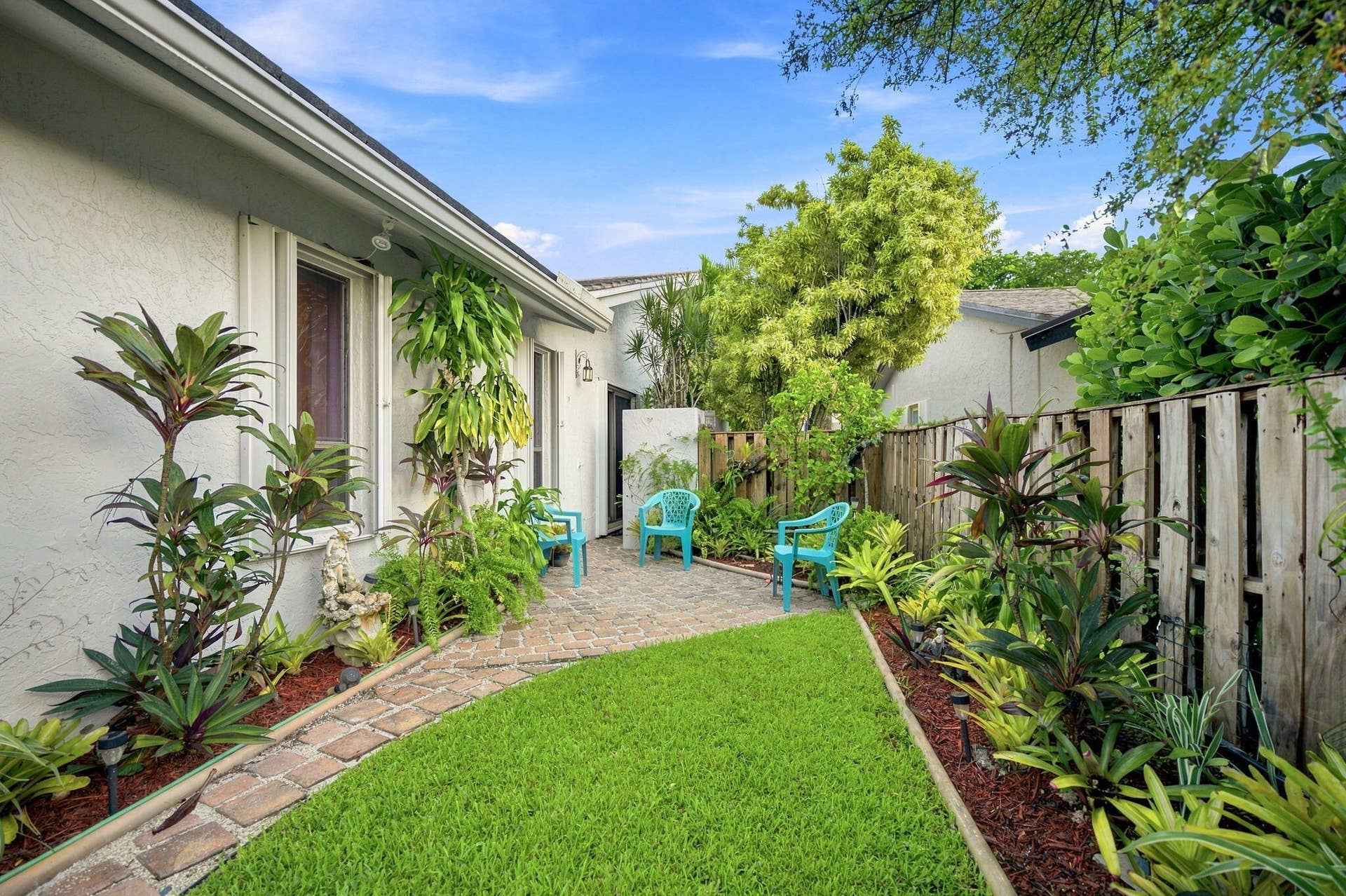 36-web-or-mls-11613-sunfish-way