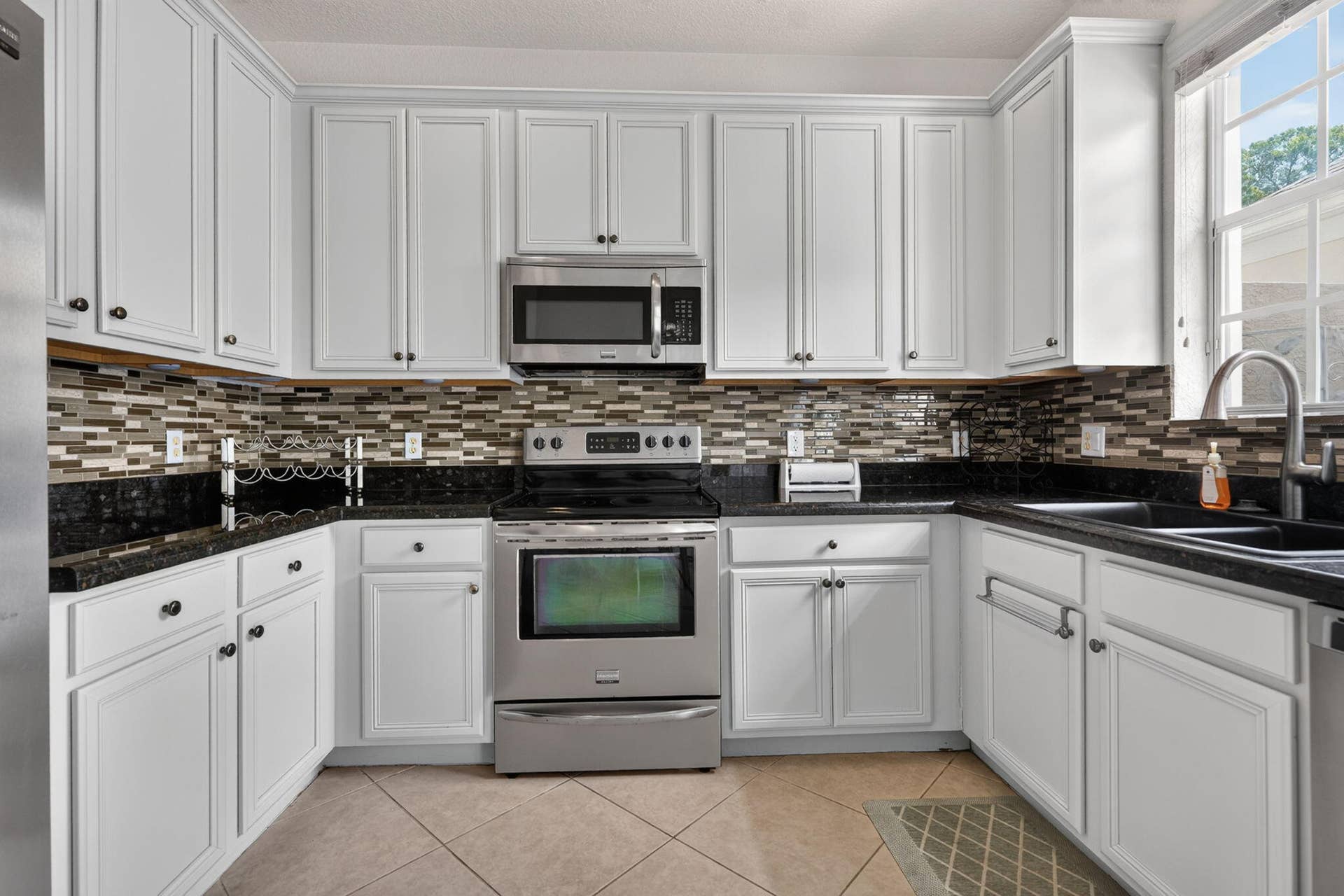 319 E BAY CEDAR Circle, Jupiter, FL 33458 .
