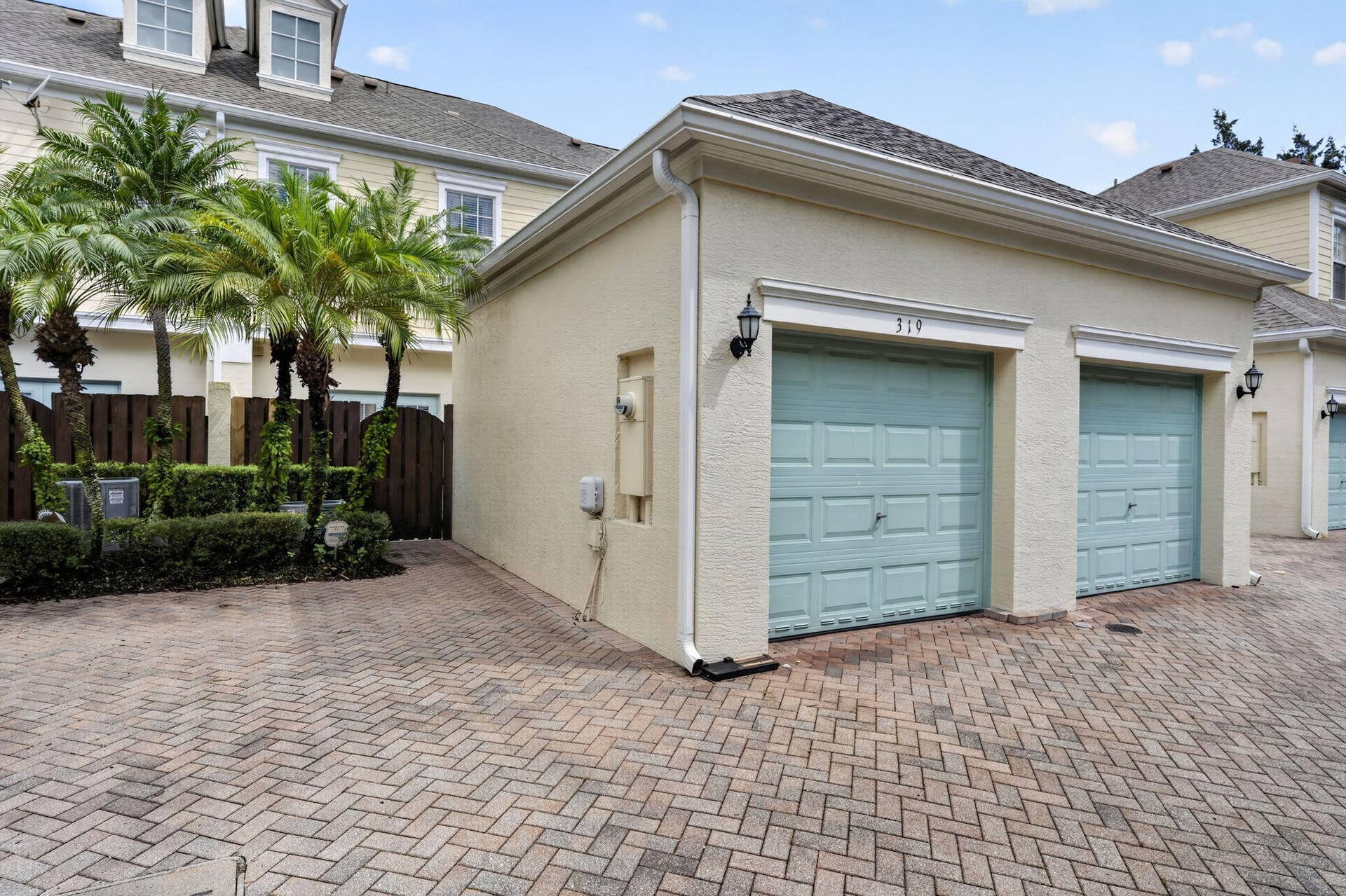 319 E BAY CEDAR Circle, Jupiter, FL 33458 .