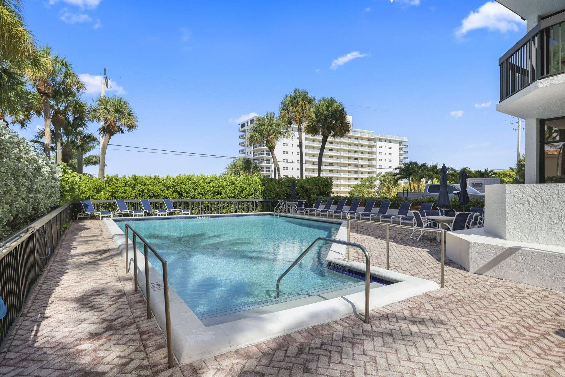 1155 Hillsboro Mile, #402, Hillsboro Beach, FL 33062 1155 Hillsboro Mile 402 - 59.jpg-SMALL
