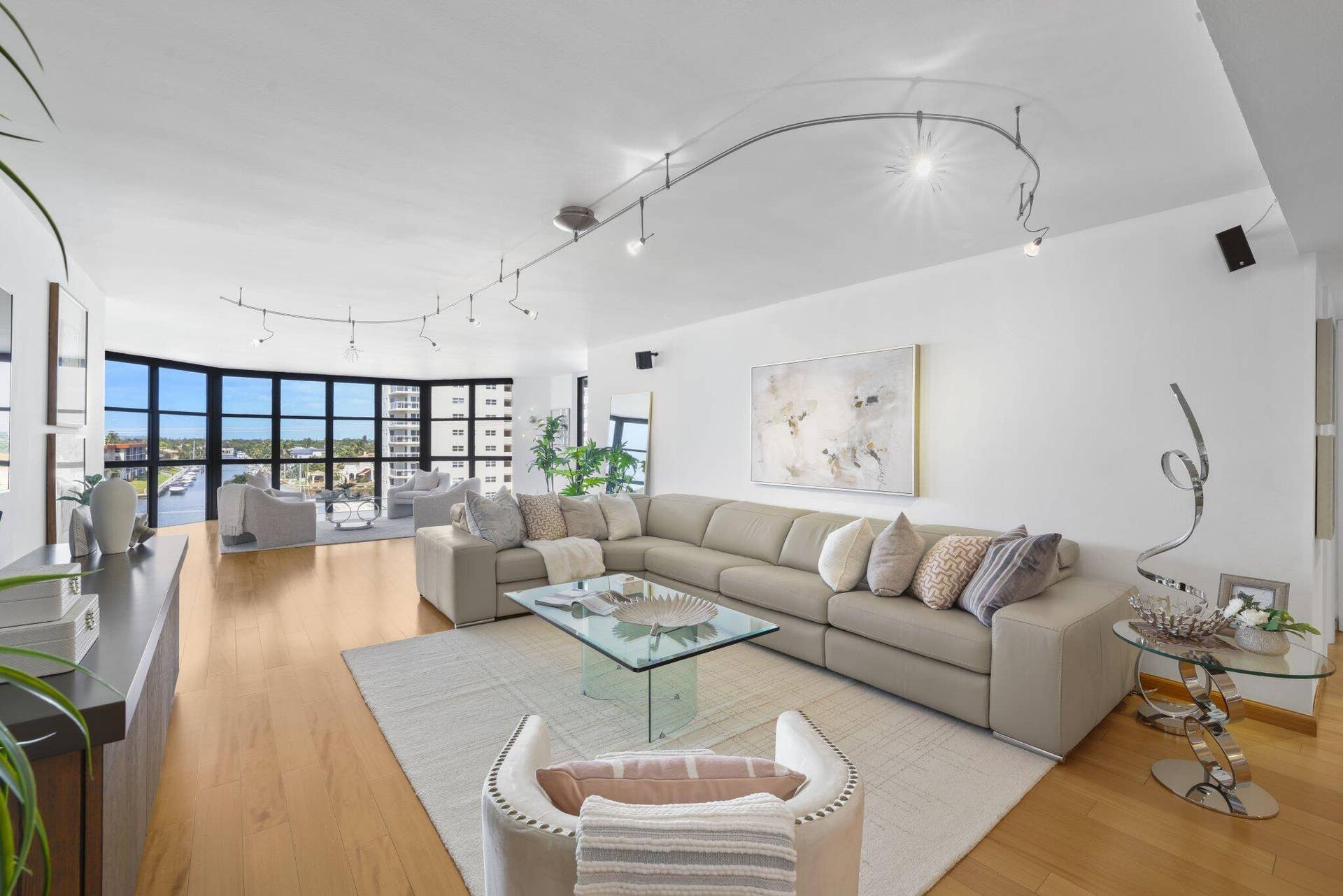 1155 Hillsboro Mile, #402, Hillsboro Beach, FL 33062 1155 Hillsboro Mile 402 - 9.jpg-SMALL