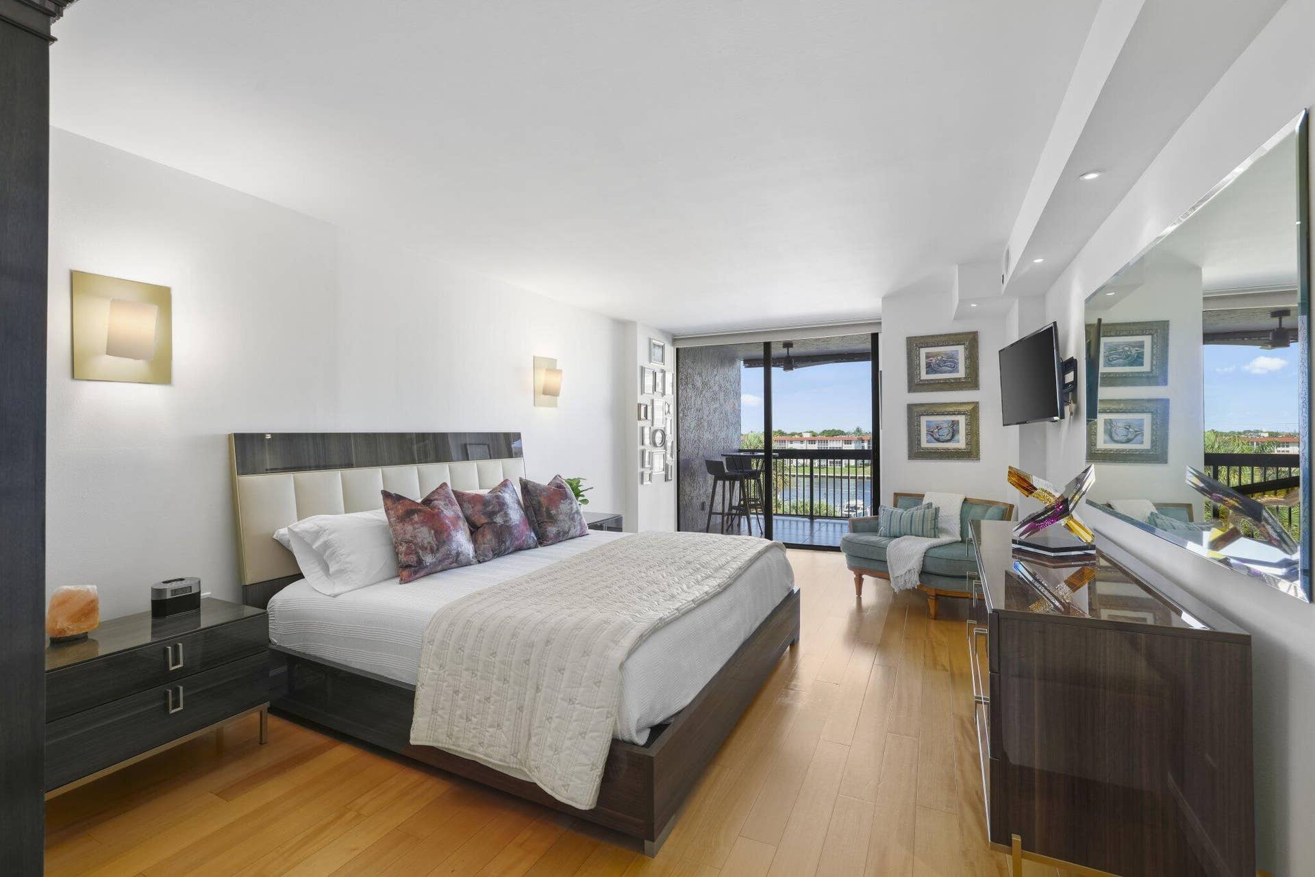 1155 Hillsboro Mile, #402, Hillsboro Beach, FL 33062 1155 Hillsboro Mile 402 - 33.jpg-SMALL