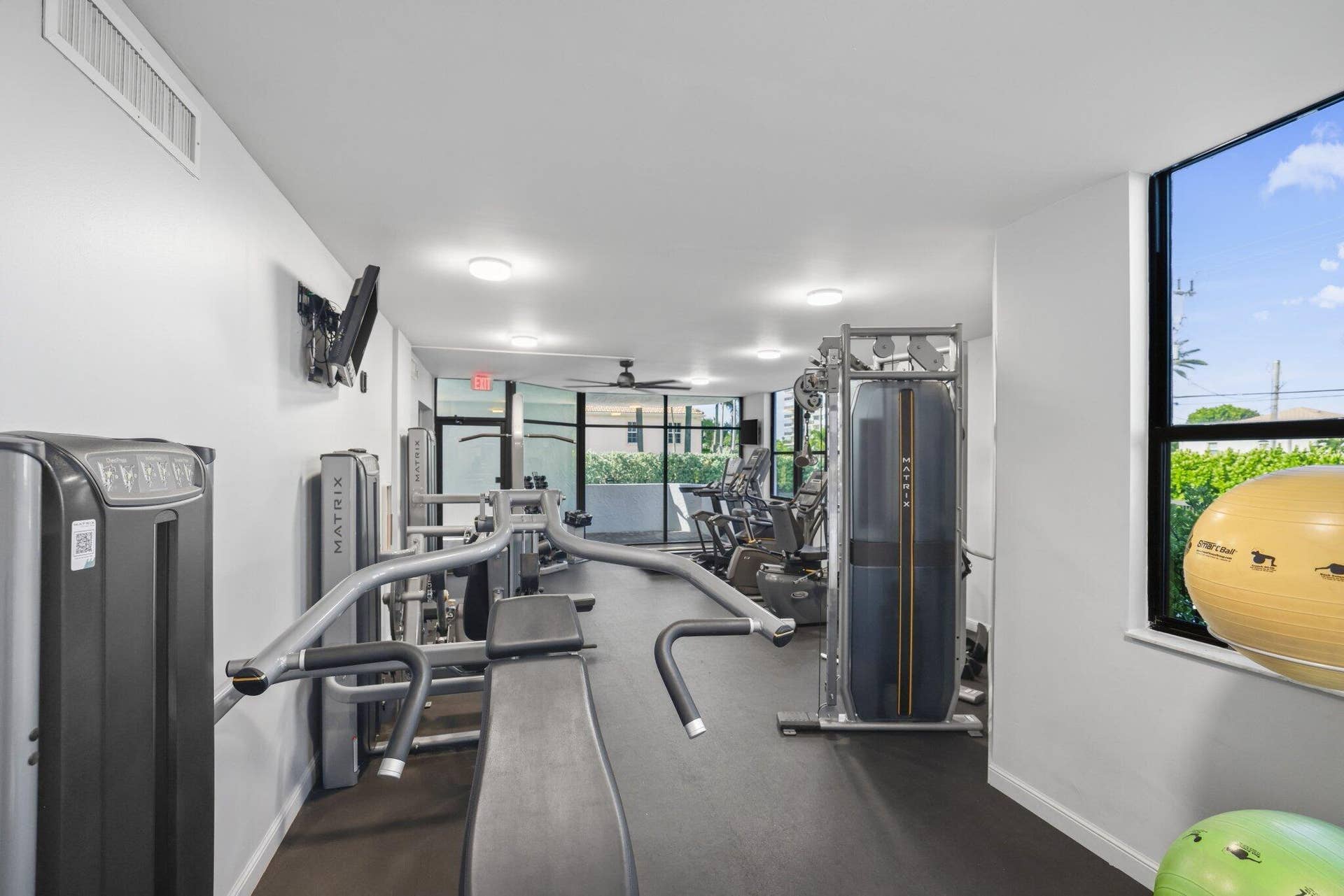 1155 Hillsboro Mile, #402, Hillsboro Beach, FL 33062 1155 Hillsboro Mile 402 - 49.jpg-SMALL