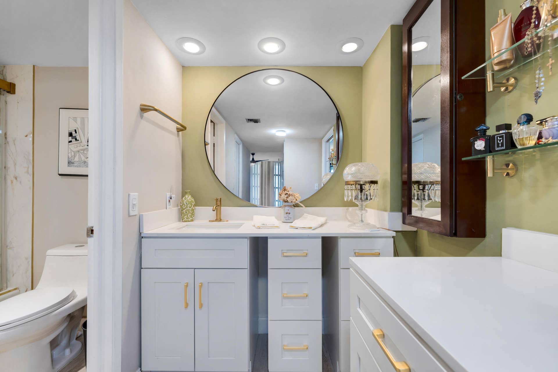 3960 Oaks Clubhouse Drive, #504, Pompano Beach, FL 33069 MASTER BATH