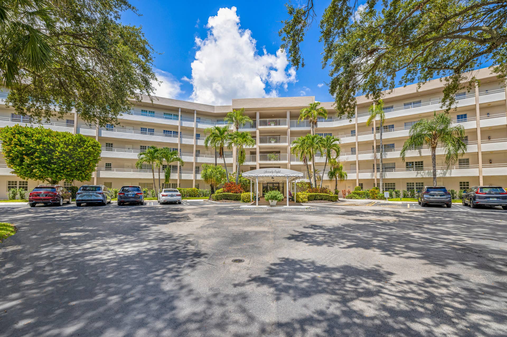 3960 Oaks Clubhouse Drive, #504, Pompano Beach, FL 33069 3960 Oaks Clubhouse Dr-Pompano Beach-Nat
