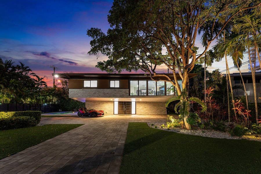 Property photo for 2601 NE 8TH Street, Fort Lauderdale, FL