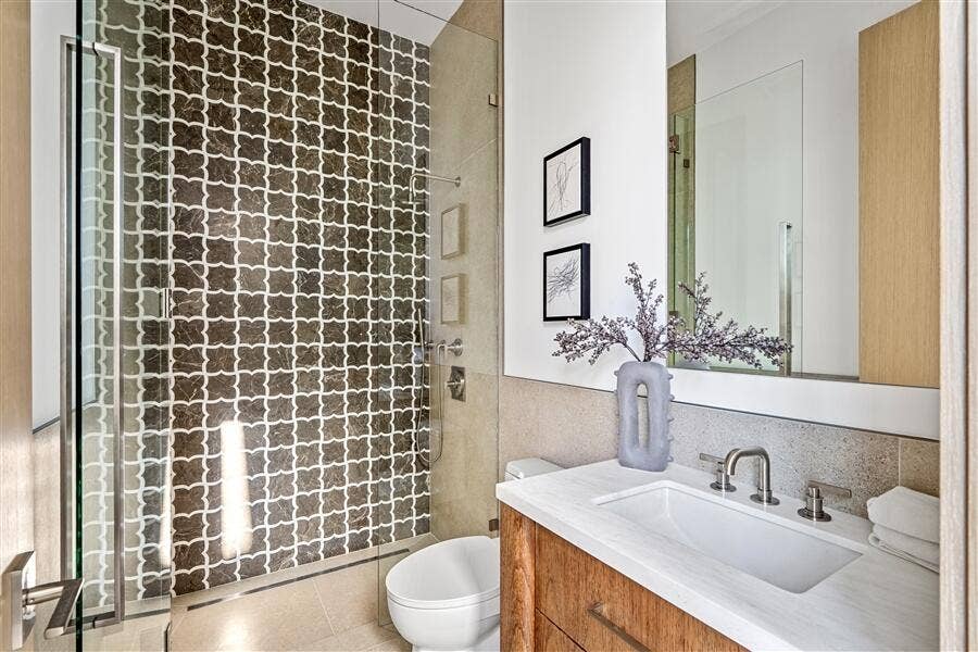 dash_BATHROOM_2