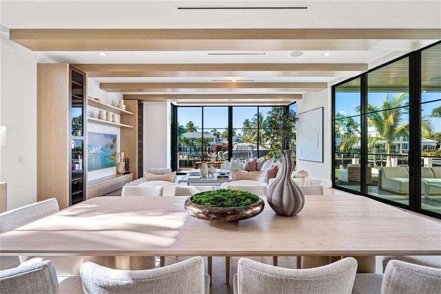 dash_DINING_ROOM_STRAIGHT_TO_LIVING