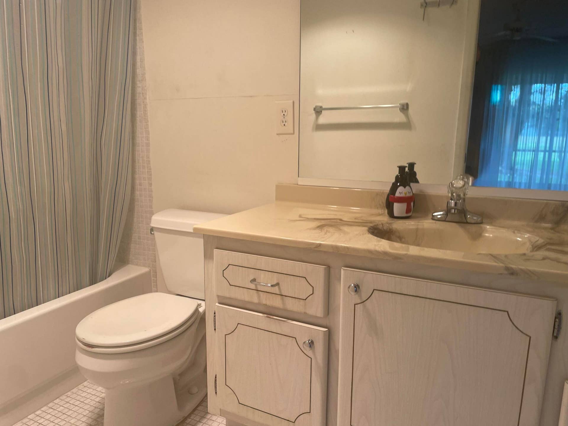 159 KESWICK C, Deerfield Beach, FL 33442 Primary Ensuite Bathroom