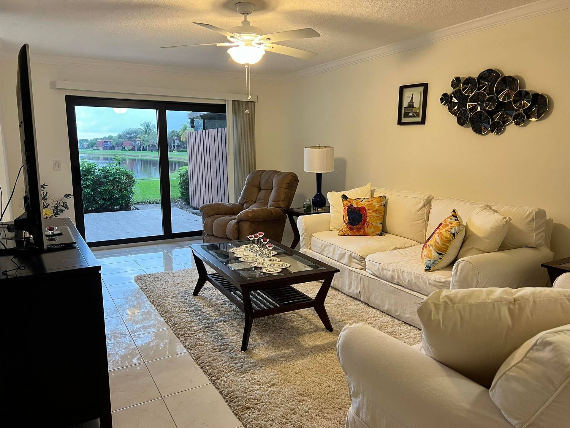 8029 Boca Rio Drive, Boca Raton, FL 33433 Livingroom