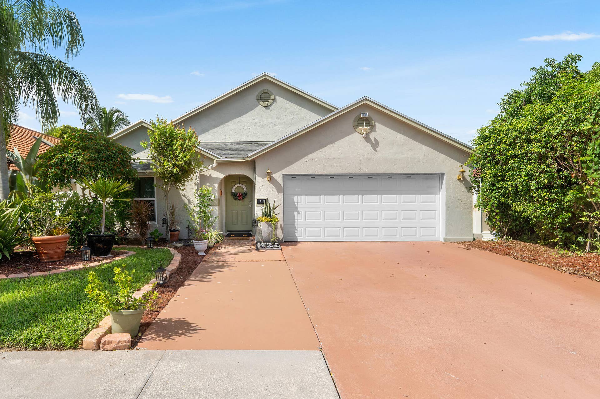 5115 Foxhall Drive S, West Palm Beach, FL 33417 Front
