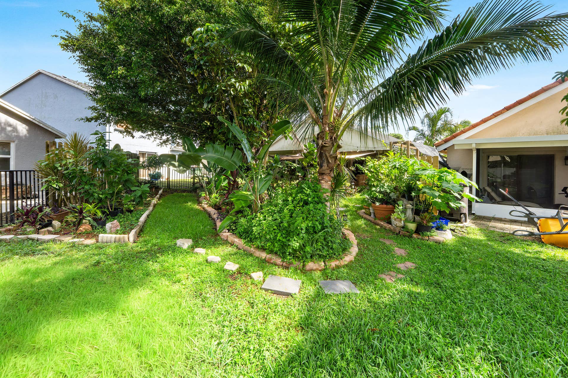 5115 Foxhall Drive S, West Palm Beach, FL 33417 Backyard 7