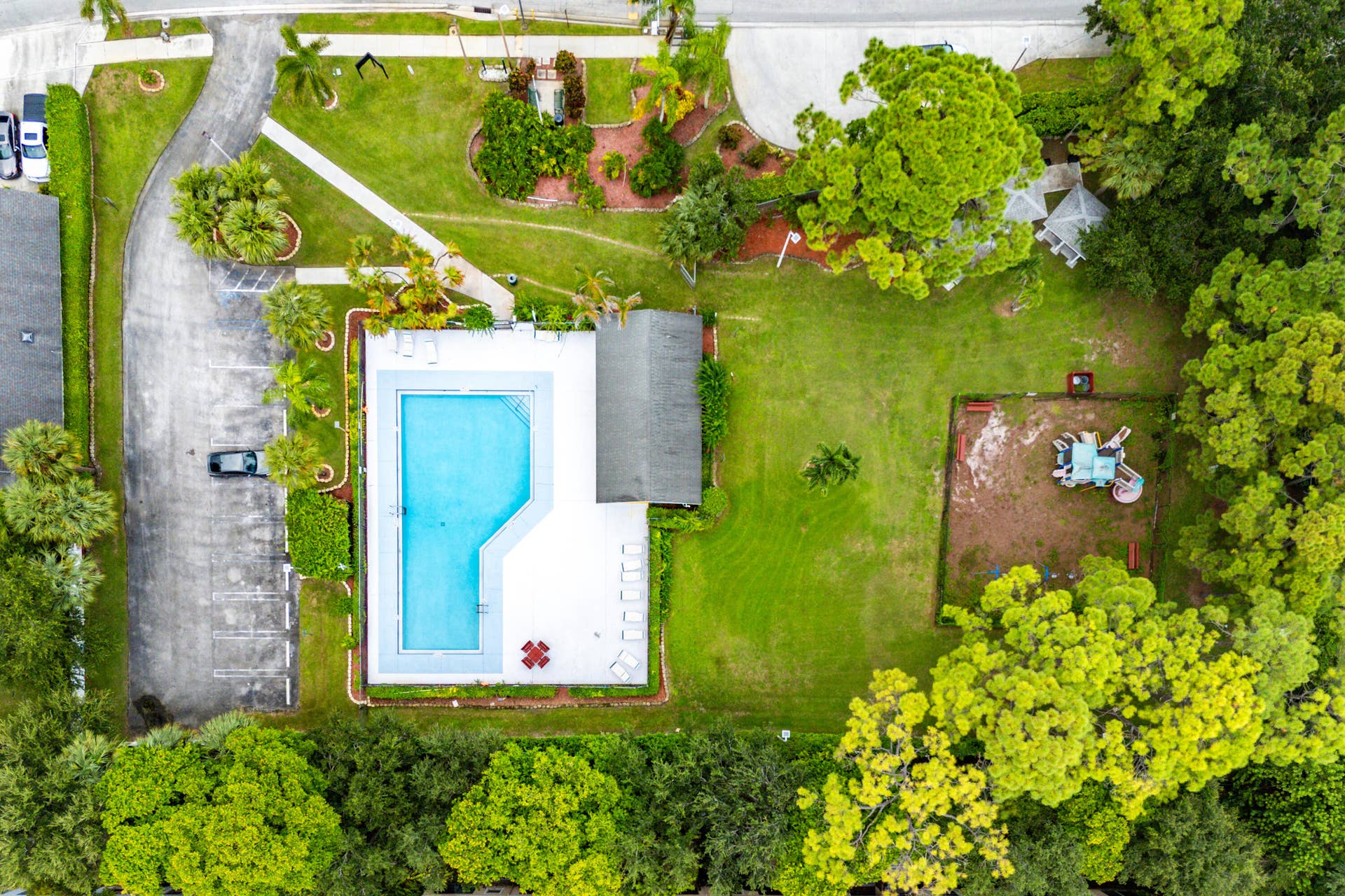 5115 Foxhall Drive S, West Palm Beach, FL 33417 Community Pool 2