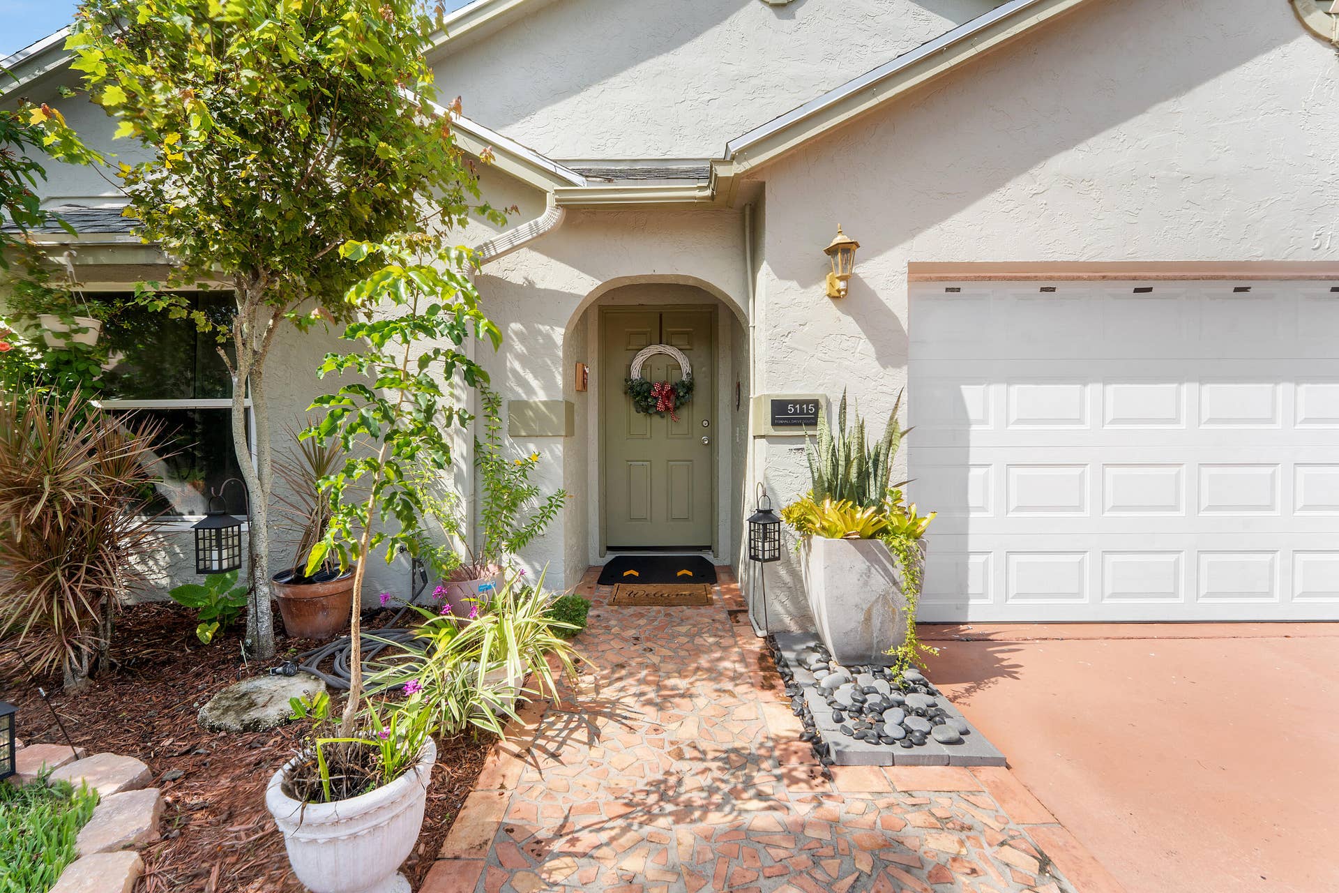 5115 Foxhall Drive S, West Palm Beach, FL 33417 Front 4
