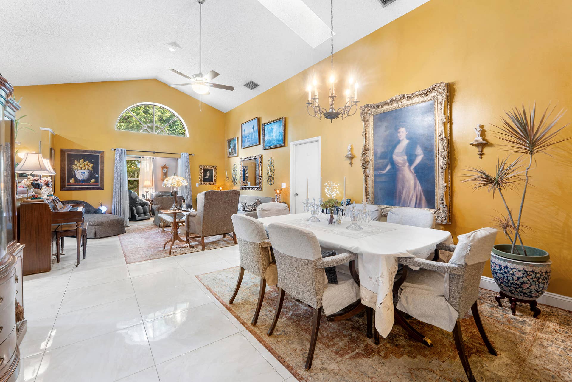 5115 Foxhall Drive S, West Palm Beach, FL 33417 Dining