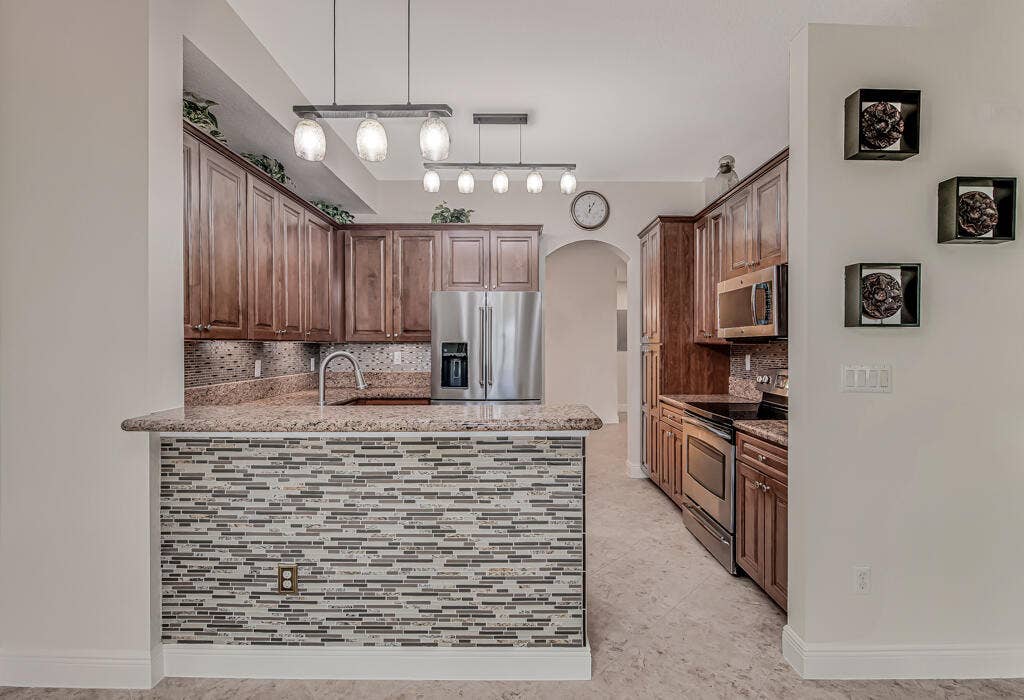 9777 BOWLINE Drive, #102, West Palm Beach, FL 33411 17