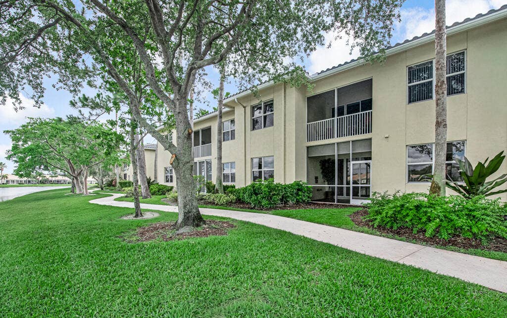 9777 BOWLINE Drive, #102, West Palm Beach, FL 33411 42