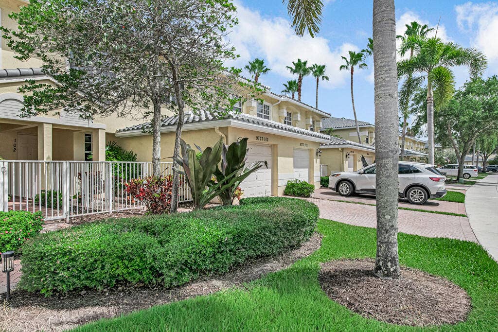 9777 BOWLINE Drive, #102, West Palm Beach, FL 33411 03