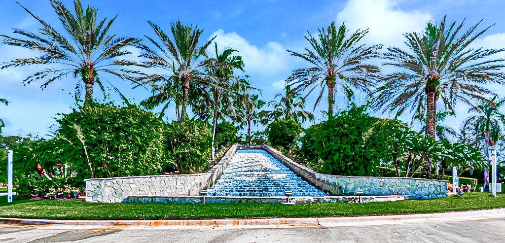 9777 BOWLINE Drive, #102, West Palm Beach, FL 33411 Waterfall entrance