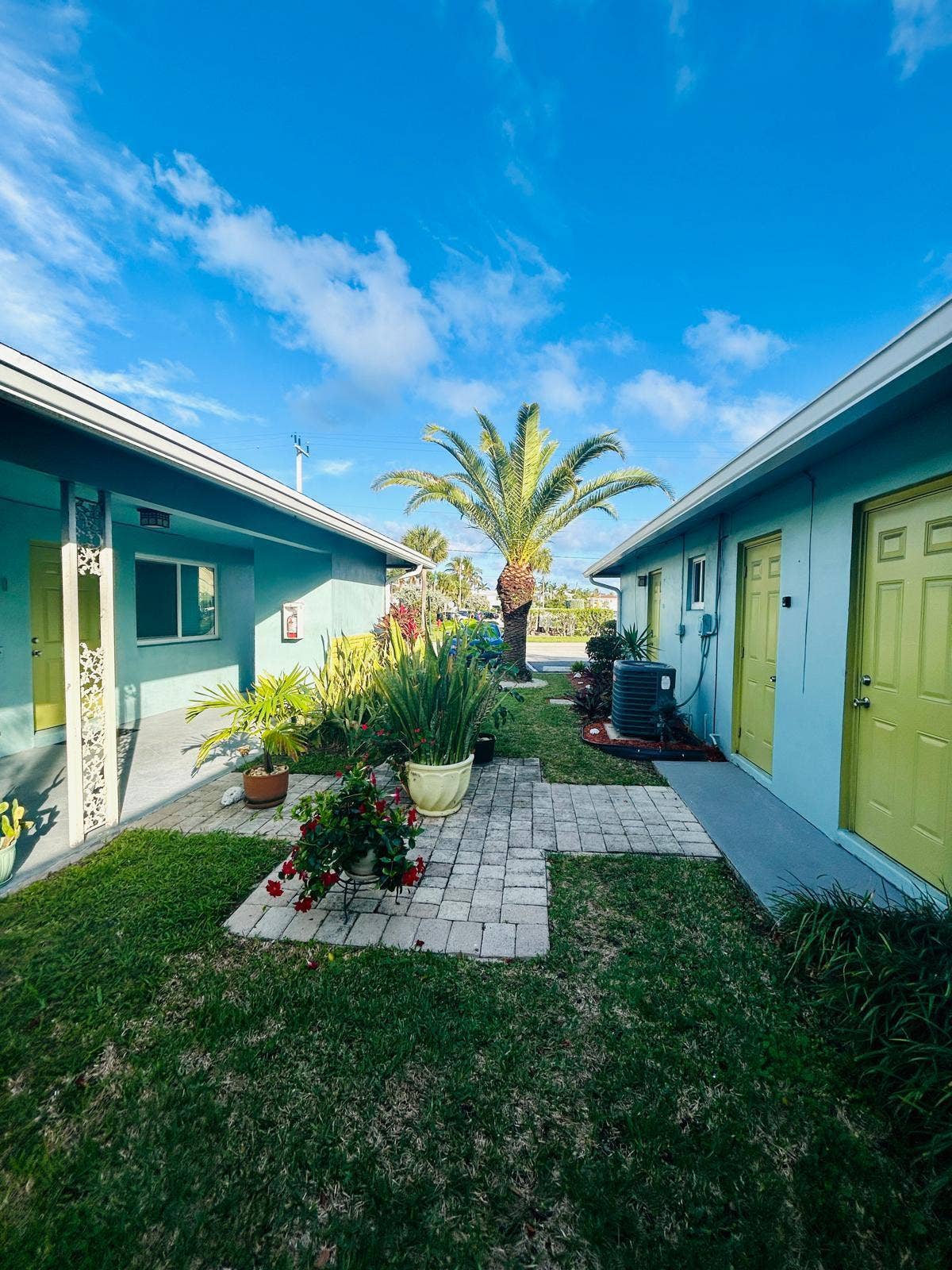 4421 POINCIANA Street, #1, Lauderdale By The Sea, FL 33308 WhatsApp Image 2026-08-31 at 5.20.44 PM