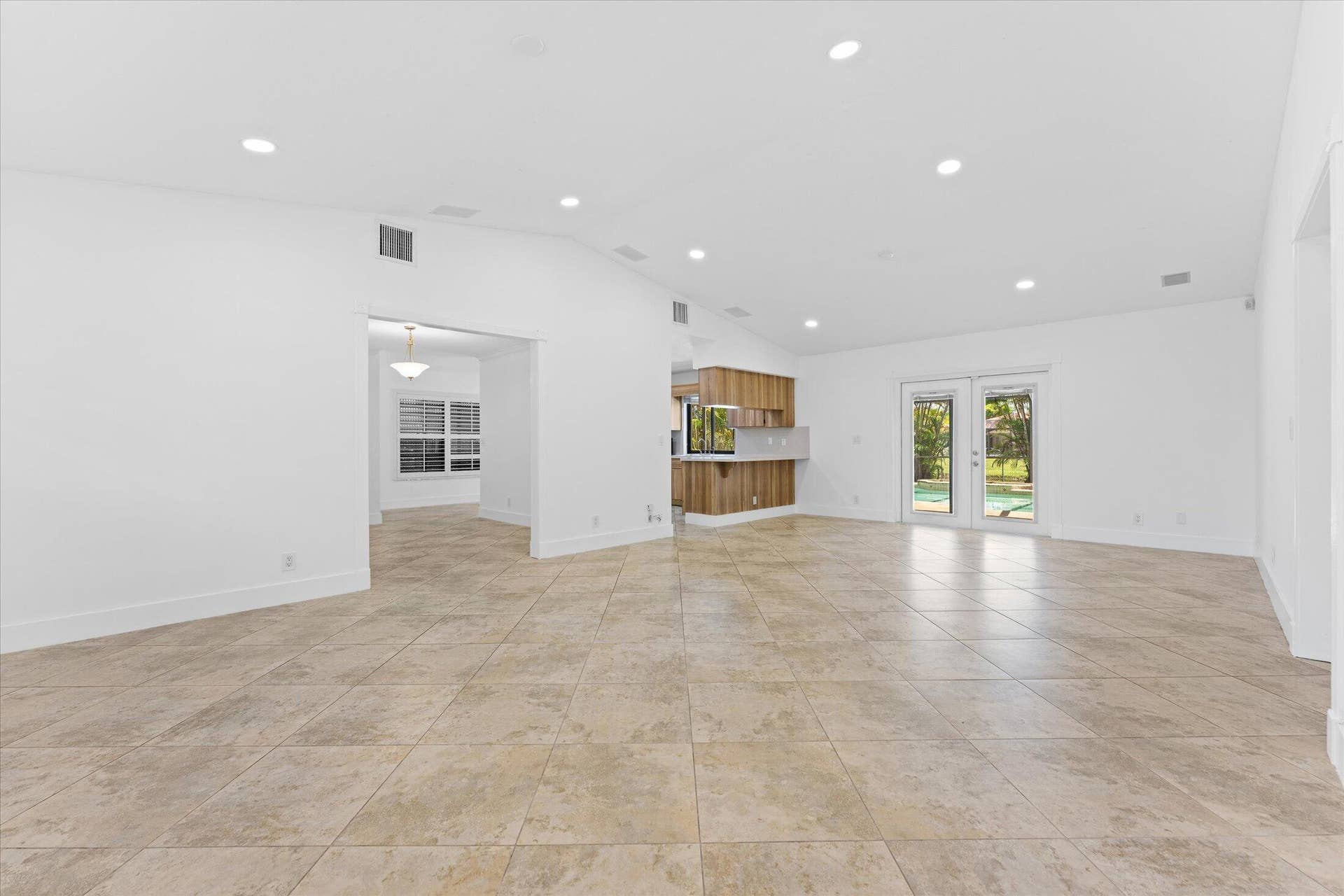 11580 NW 20TH Drive NW, Coral Springs, Coral Springs, FL 33071 Living and Family