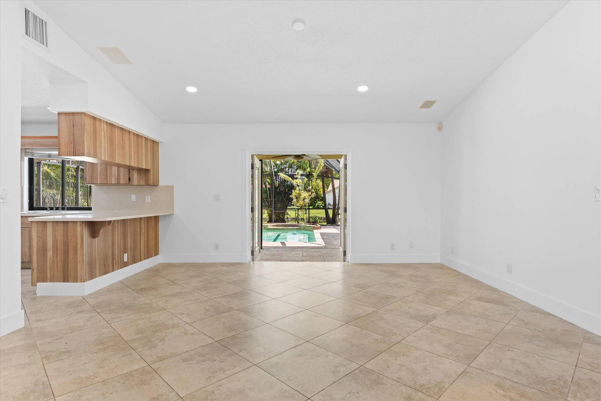 11580 NW 20TH Drive NW, Coral Springs, Coral Springs, FL 33071 Living View
